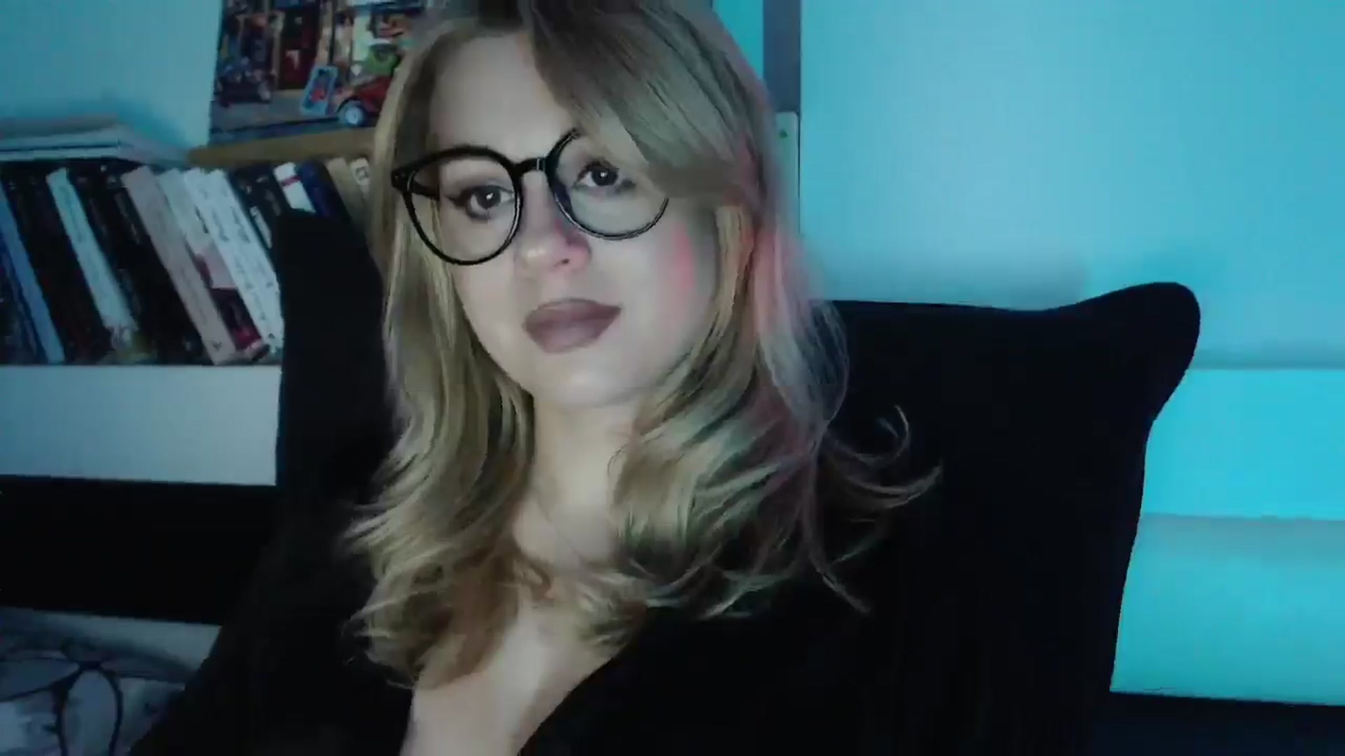 Gallery image thumbnail from Sandy___'s myfreecams stream on, 06/08/2025, 01:52 image 17 of 20