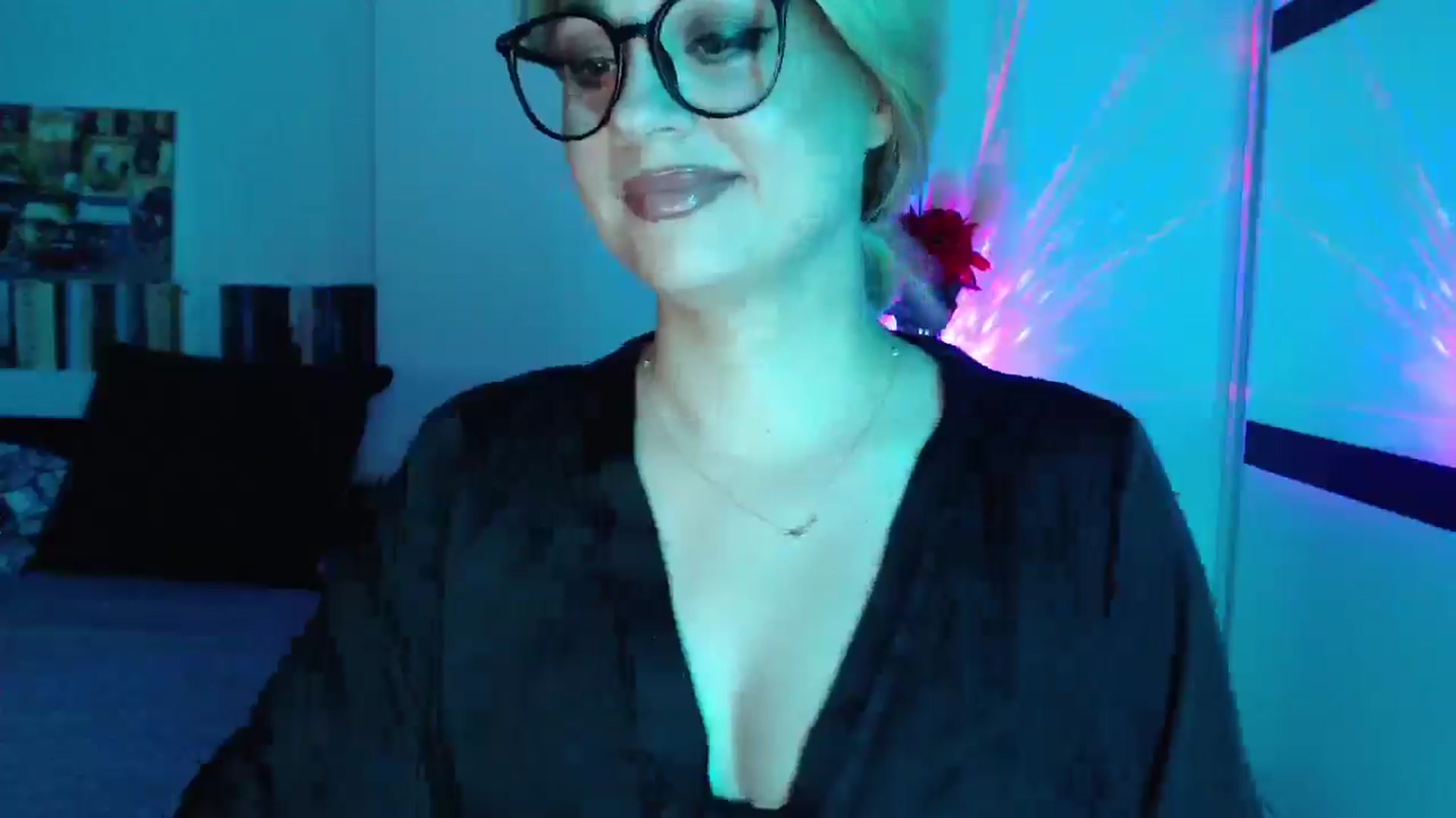 Gallery image thumbnail from Sandy___'s myfreecams stream on, 06/21/2025, 23:18 image 13 of 20