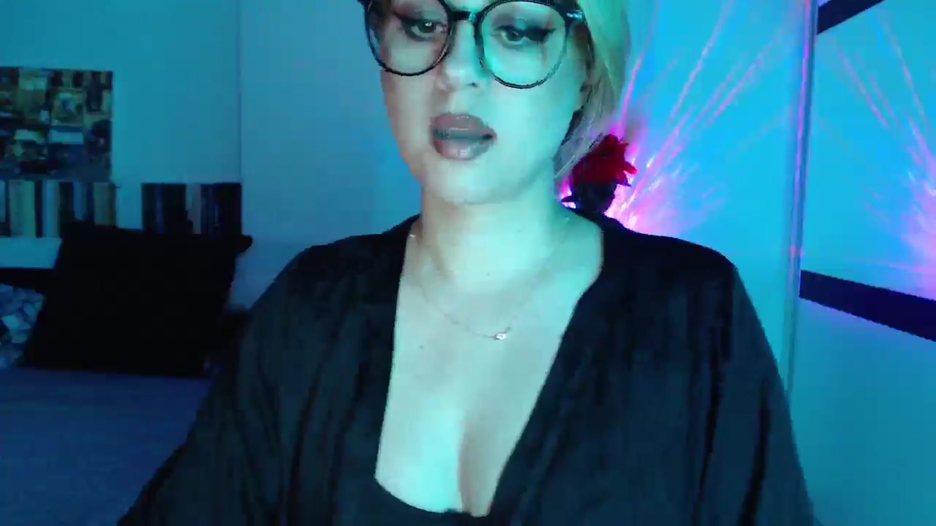 Gallery image thumbnail from Sandy___'s myfreecams stream on, 06/21/2025, 23:18 image 9 of 20