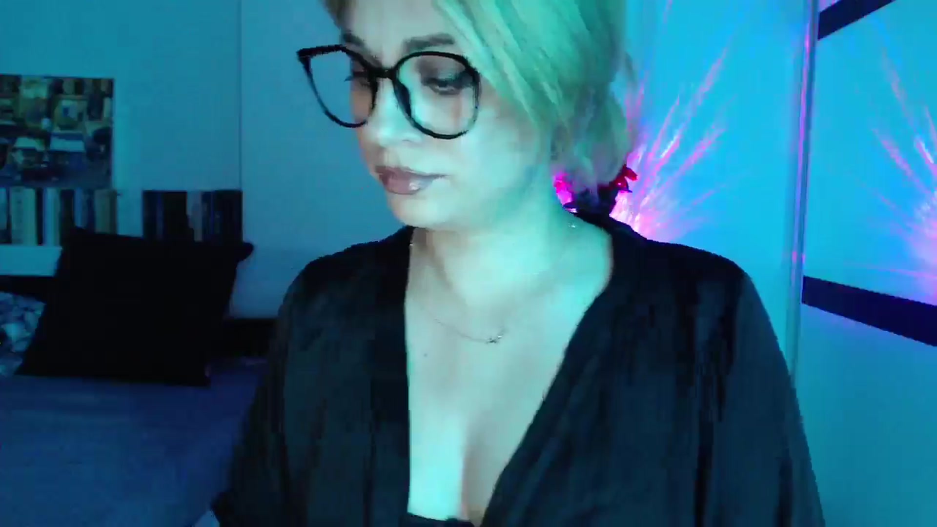 Gallery image thumbnail from Sandy___'s myfreecams stream on, 06/21/2025, 23:18 image 2 of 20