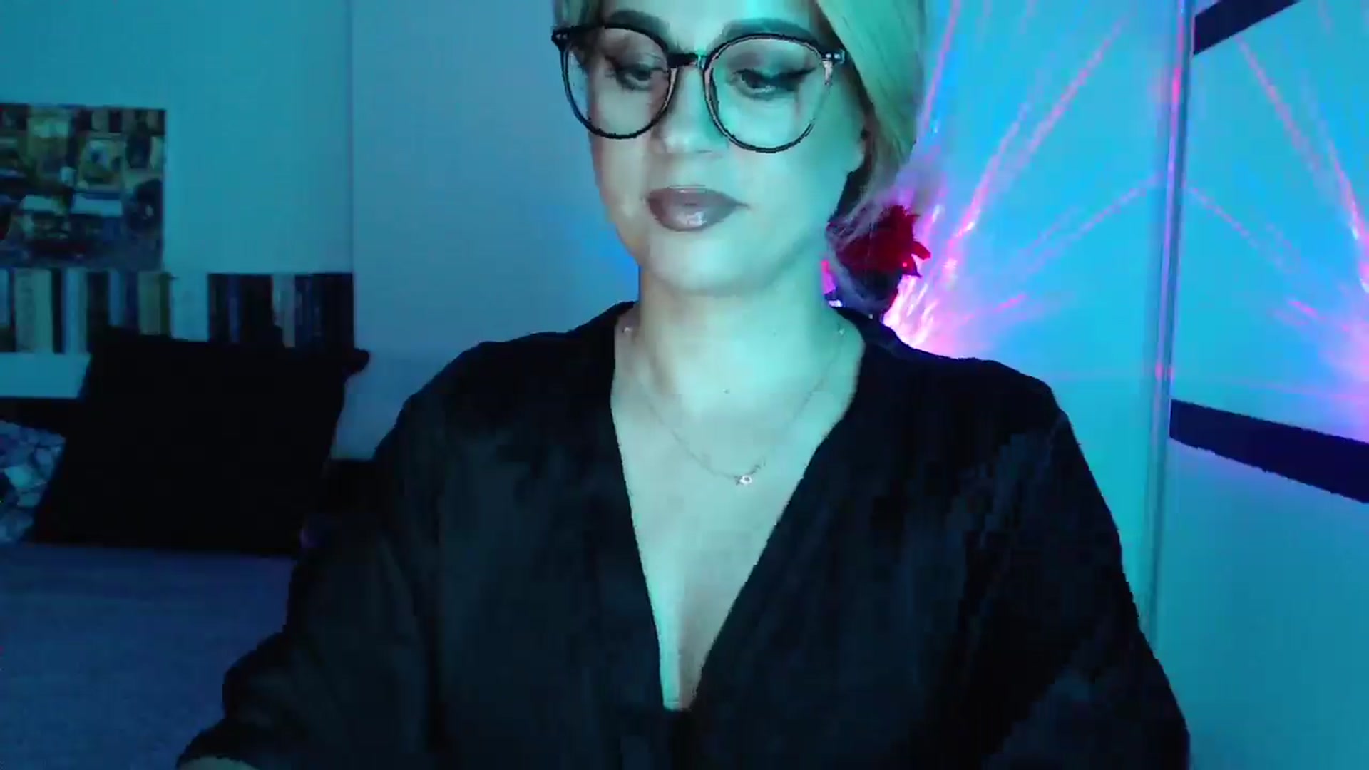 Gallery image thumbnail from Sandy___'s myfreecams stream on, 06/21/2025, 23:18 image 15 of 20