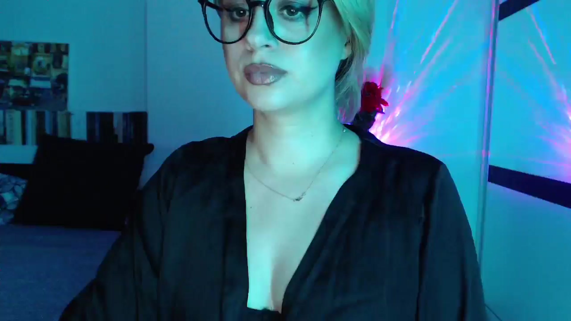 Gallery image thumbnail from Sandy___'s myfreecams stream on, 06/21/2025, 23:18 image 4 of 20