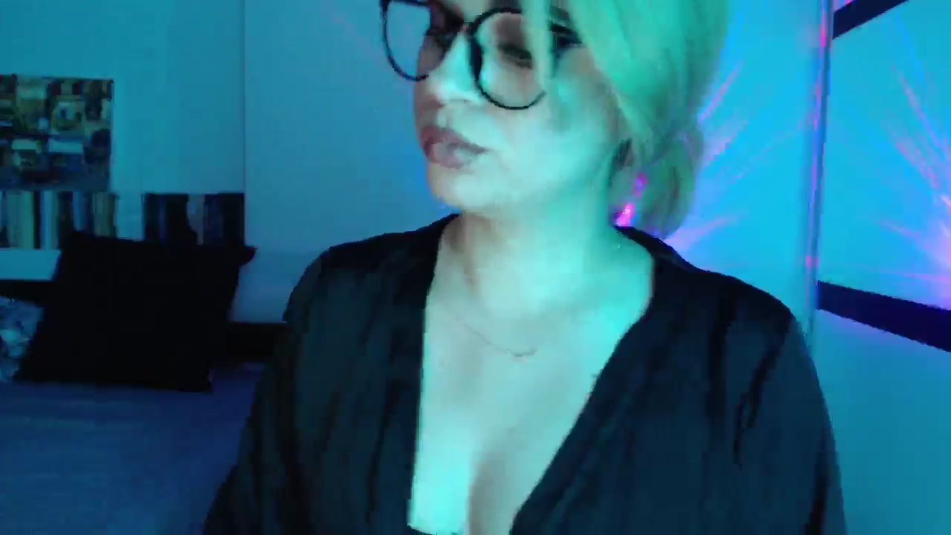 Gallery image thumbnail from Sandy___'s myfreecams stream on, 06/21/2025, 23:18 image 3 of 20