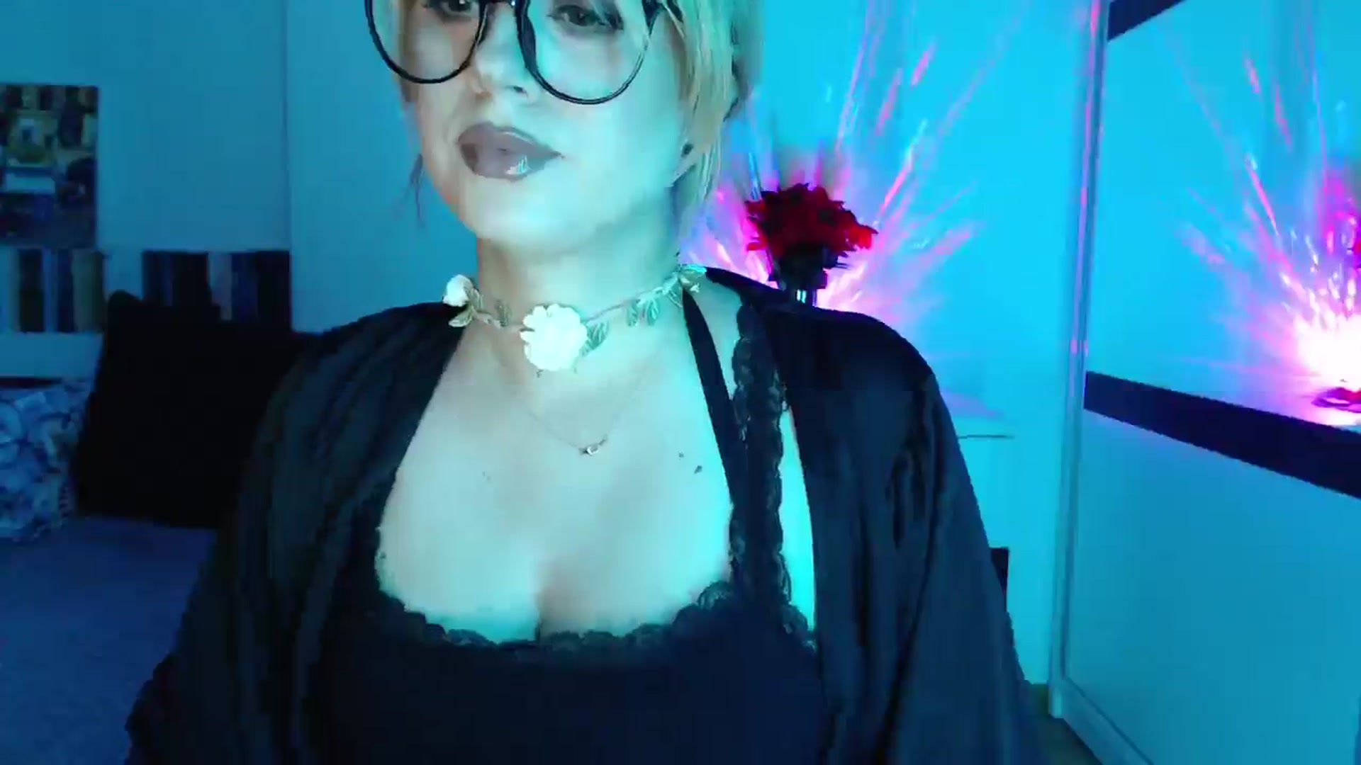 Gallery image thumbnail from Sandy___'s myfreecams stream on, 07/20/2025, 17:32 image 13 of 20
