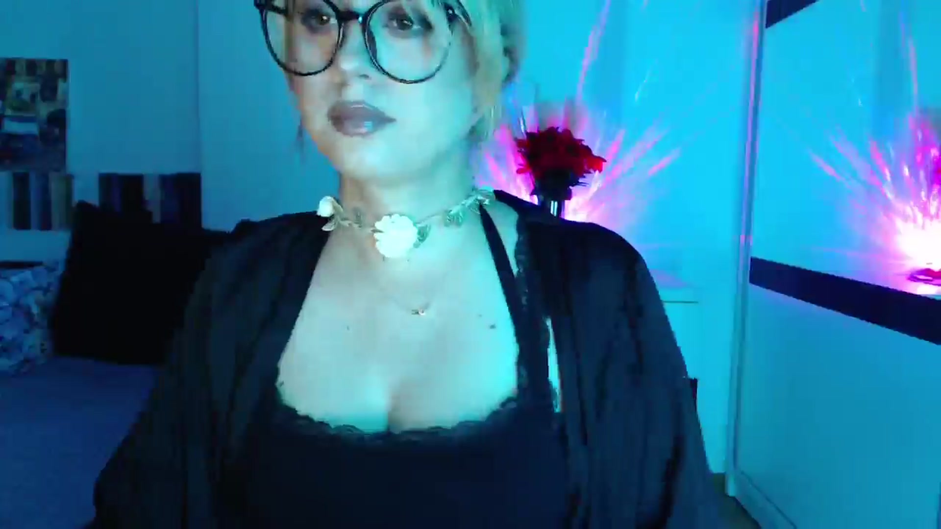 Gallery image thumbnail from Sandy___'s myfreecams stream on, 07/20/2025, 17:32 image 4 of 20