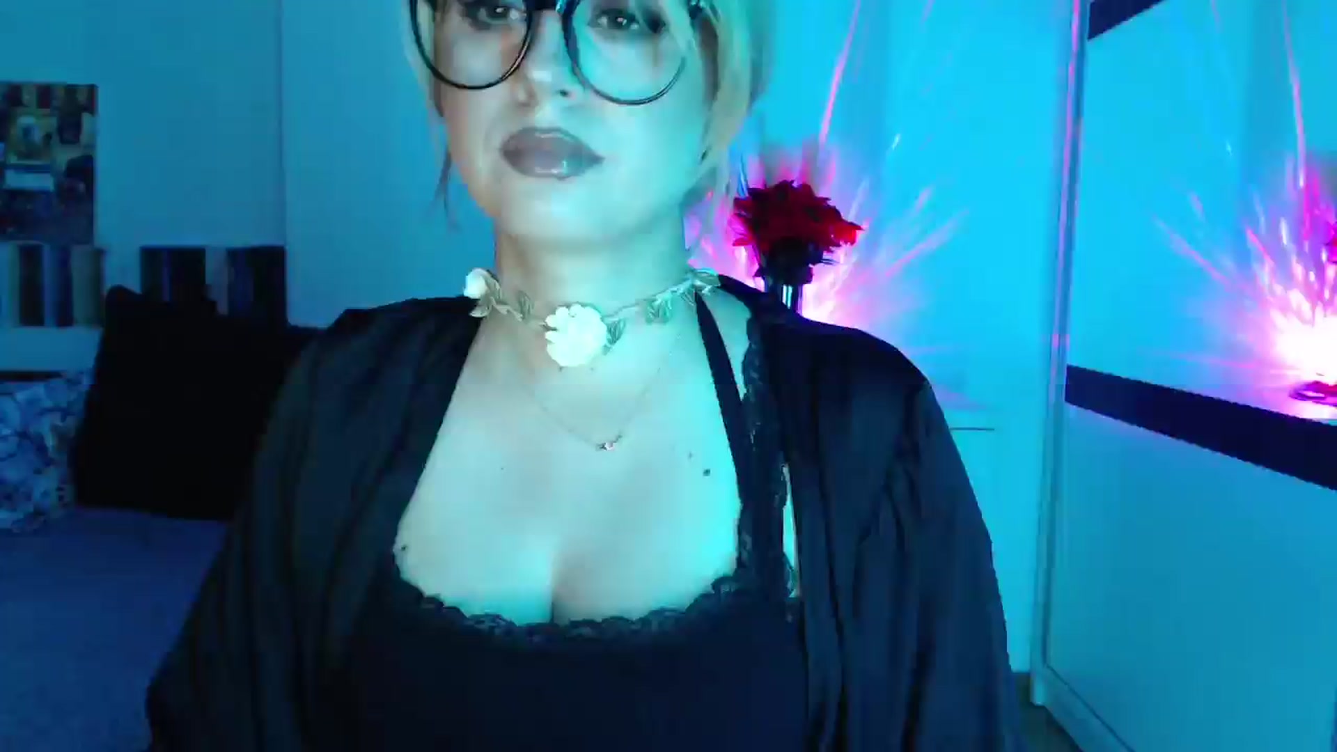 Gallery image thumbnail from Sandy___'s myfreecams stream on, 07/20/2025, 17:32 image 1 of 20