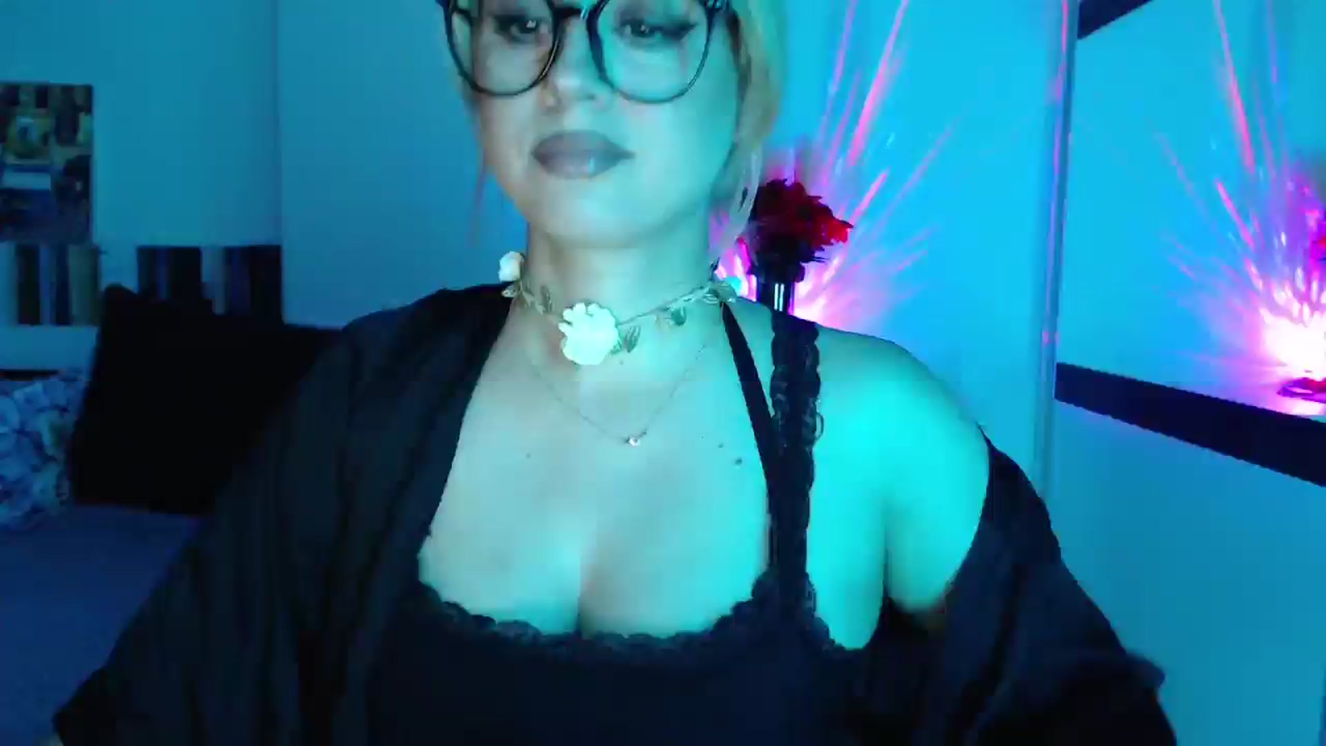 Gallery image thumbnail from Sandy___'s myfreecams stream on, 07/20/2025, 19:44 image 3 of 20