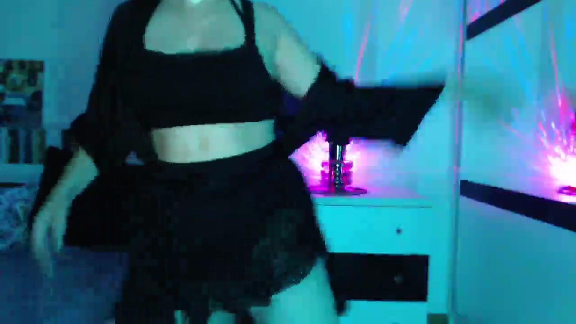 Gallery image thumbnail from Sandy___'s myfreecams stream on, 07/20/2025, 19:44 image 4 of 20