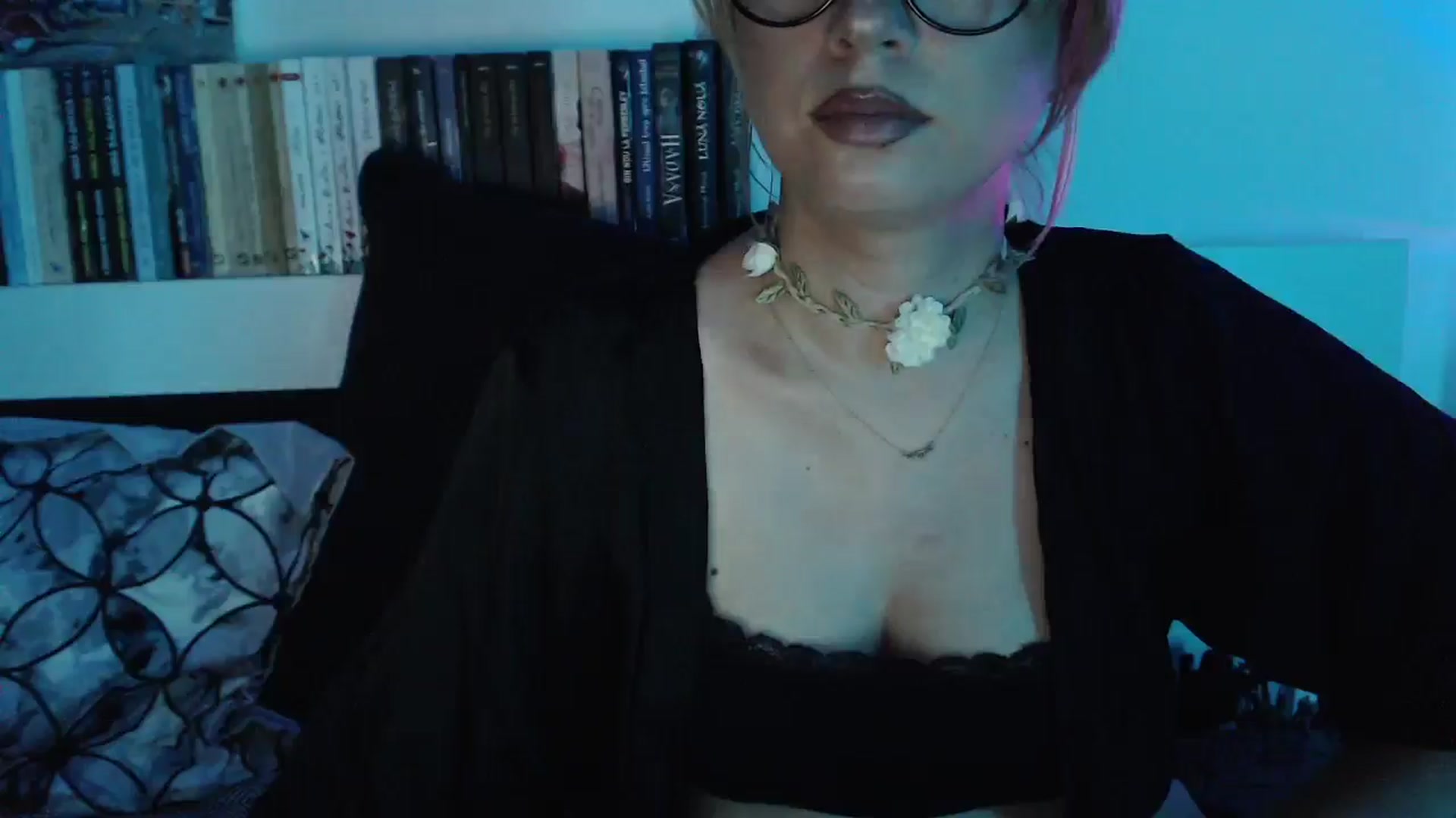 Gallery image thumbnail from Sandy___'s myfreecams stream on, 07/20/2025, 21:05 image 11 of 20