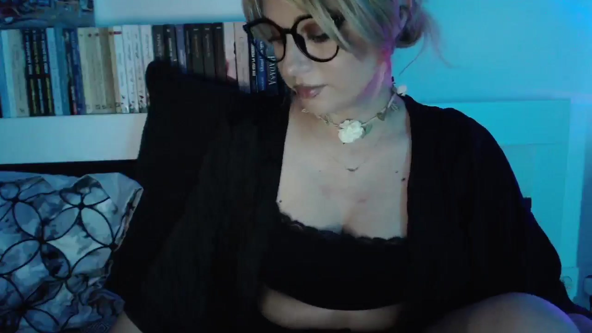 Gallery image thumbnail from Sandy___'s myfreecams stream on, 07/20/2025, 21:05 image 3 of 20