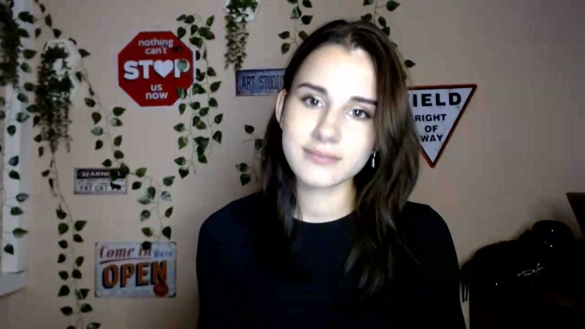 Gallery image thumbnail from Sangria_'s myfreecams stream on, 08/19/2026, 17:51 image 14 of 20
