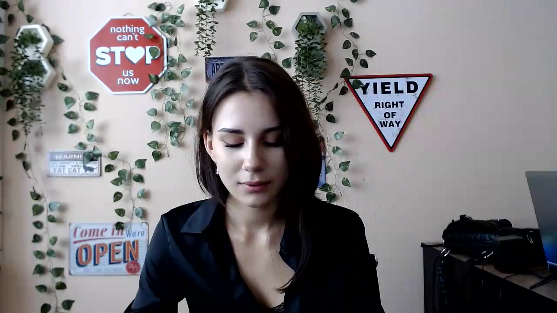 Gallery image thumbnail from Sangria_'s myfreecams stream on, 08/20/2026, 15:24 image 18 of 20