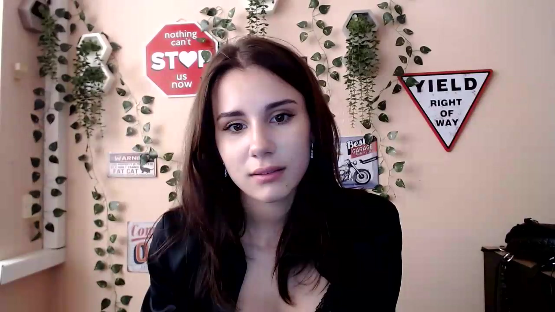Gallery image thumbnail from Sangria_'s myfreecams stream on, 08/20/2026, 16:41 image 18 of 20