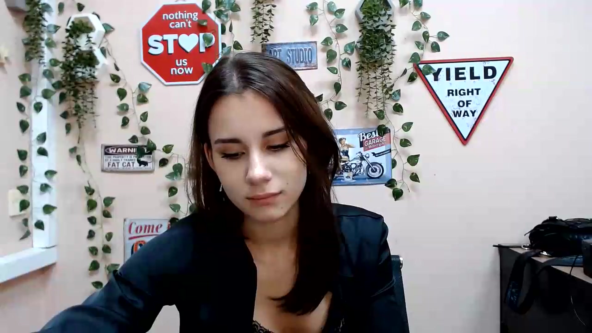 Gallery image thumbnail from Sangria_'s myfreecams stream on, 08/20/2026, 17:54 image 17 of 20