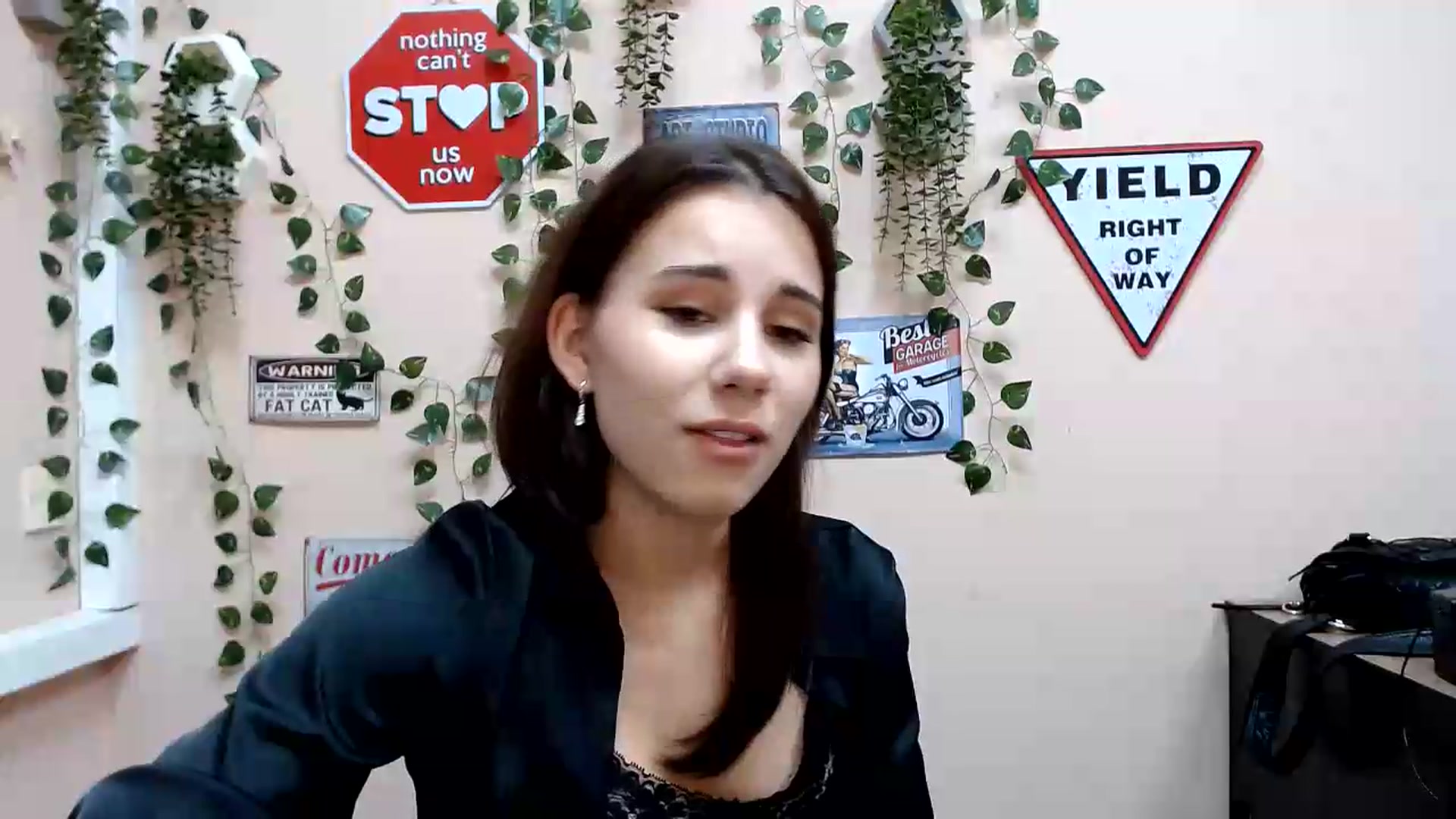Gallery image thumbnail from Sangria_'s myfreecams stream on, 08/20/2026, 17:54 image 8 of 20