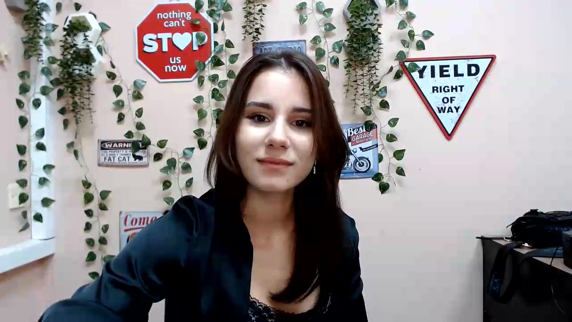 Gallery image thumbnail from Sangria_'s myfreecams stream on, 08/20/2026, 17:54 image 5 of 20
