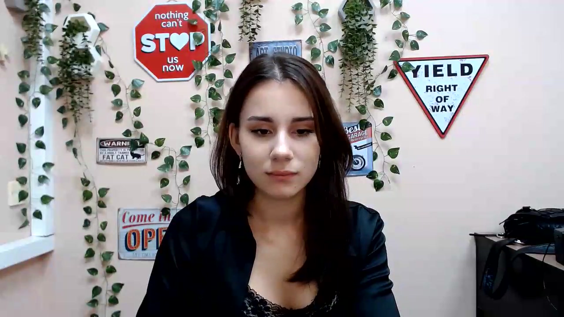 Gallery image thumbnail from Sangria_'s myfreecams stream on, 08/20/2026, 17:54 image 9 of 20