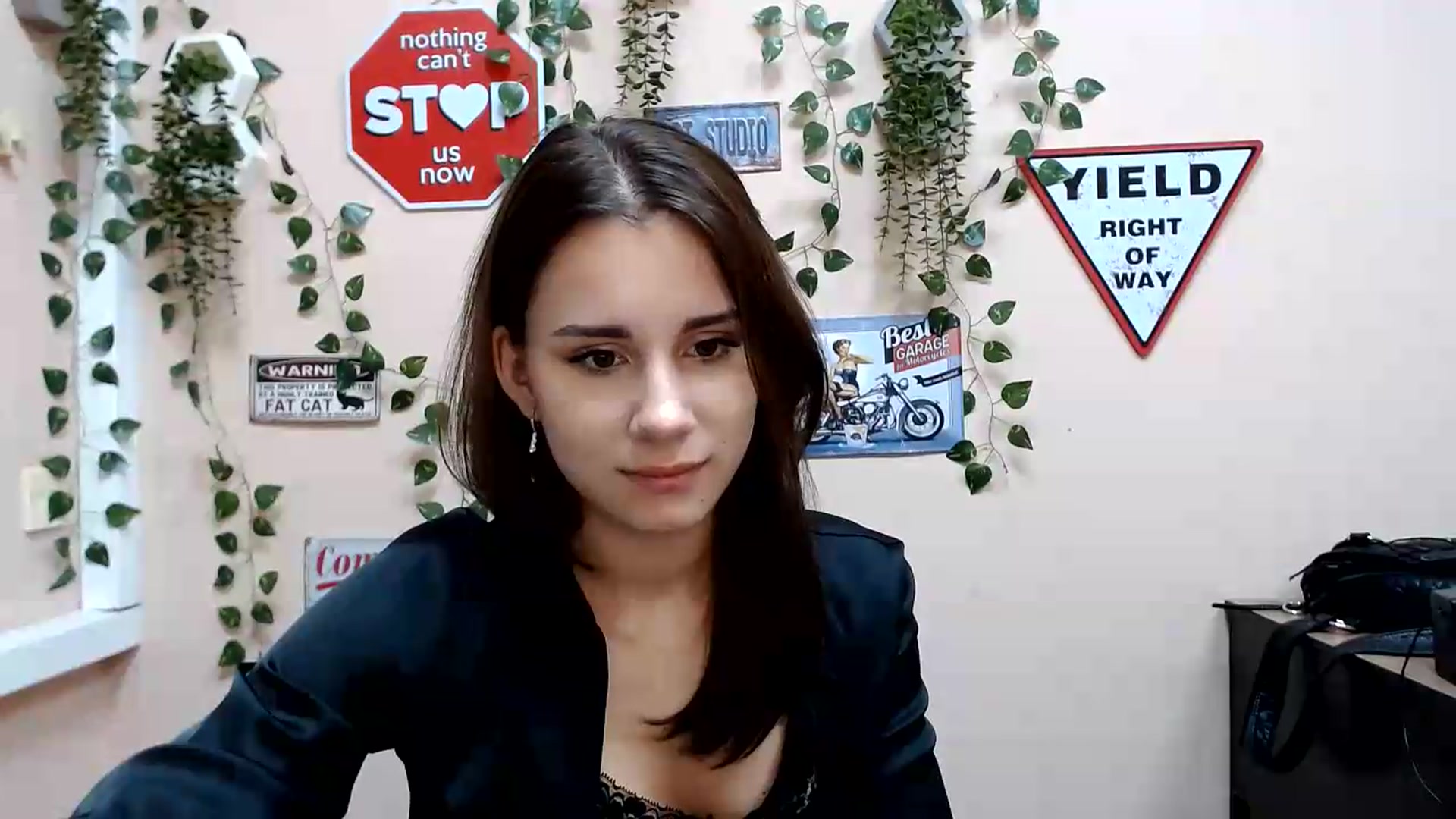 Gallery image thumbnail from Sangria_'s myfreecams stream on, 08/20/2026, 17:54 image 20 of 20