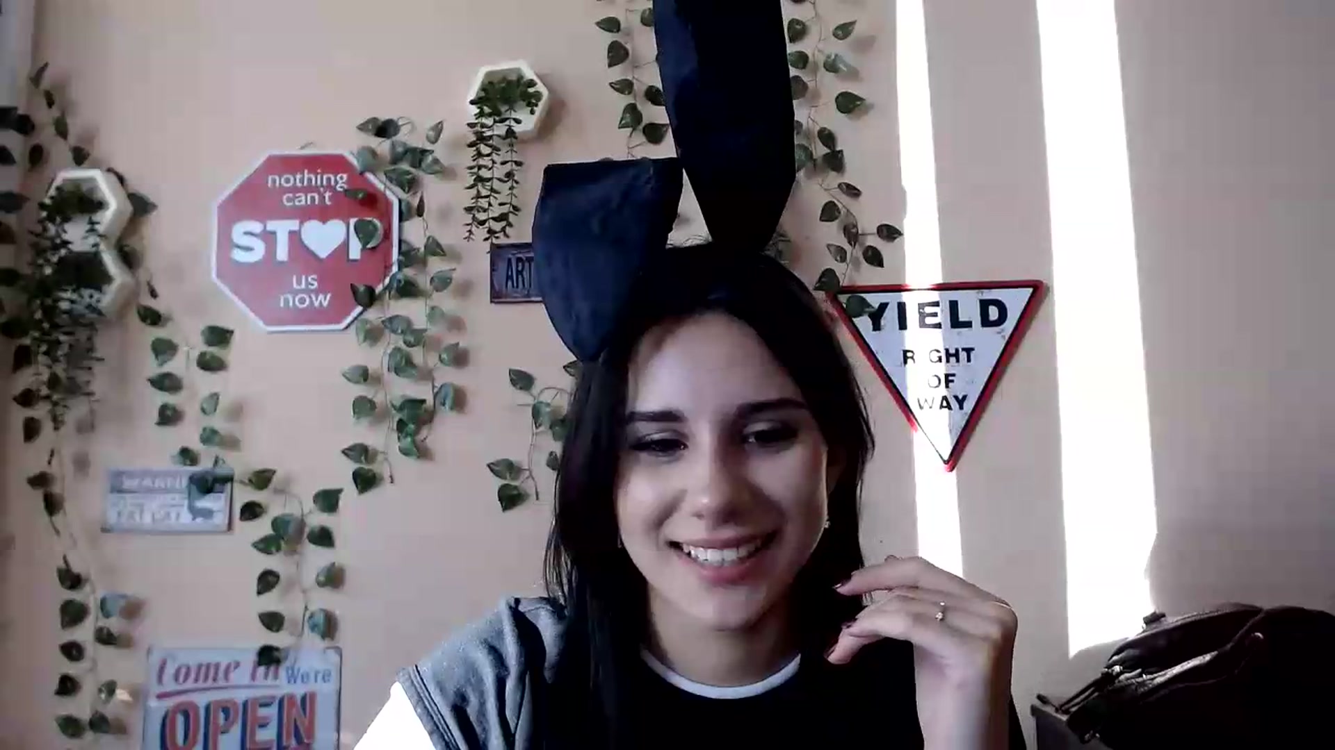 Gallery image thumbnail from Sangria_'s myfreecams stream on, 08/24/2026, 16:22 image 11 of 20
