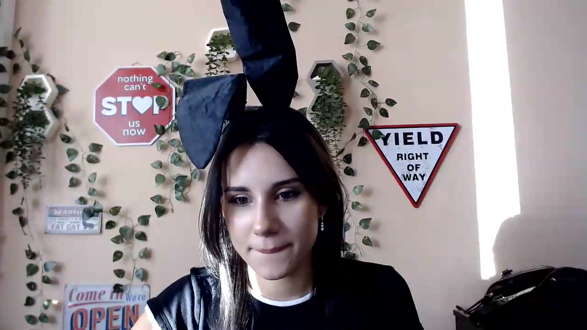 Gallery image thumbnail from Sangria_'s myfreecams stream on, 08/24/2026, 16:22 image 14 of 20