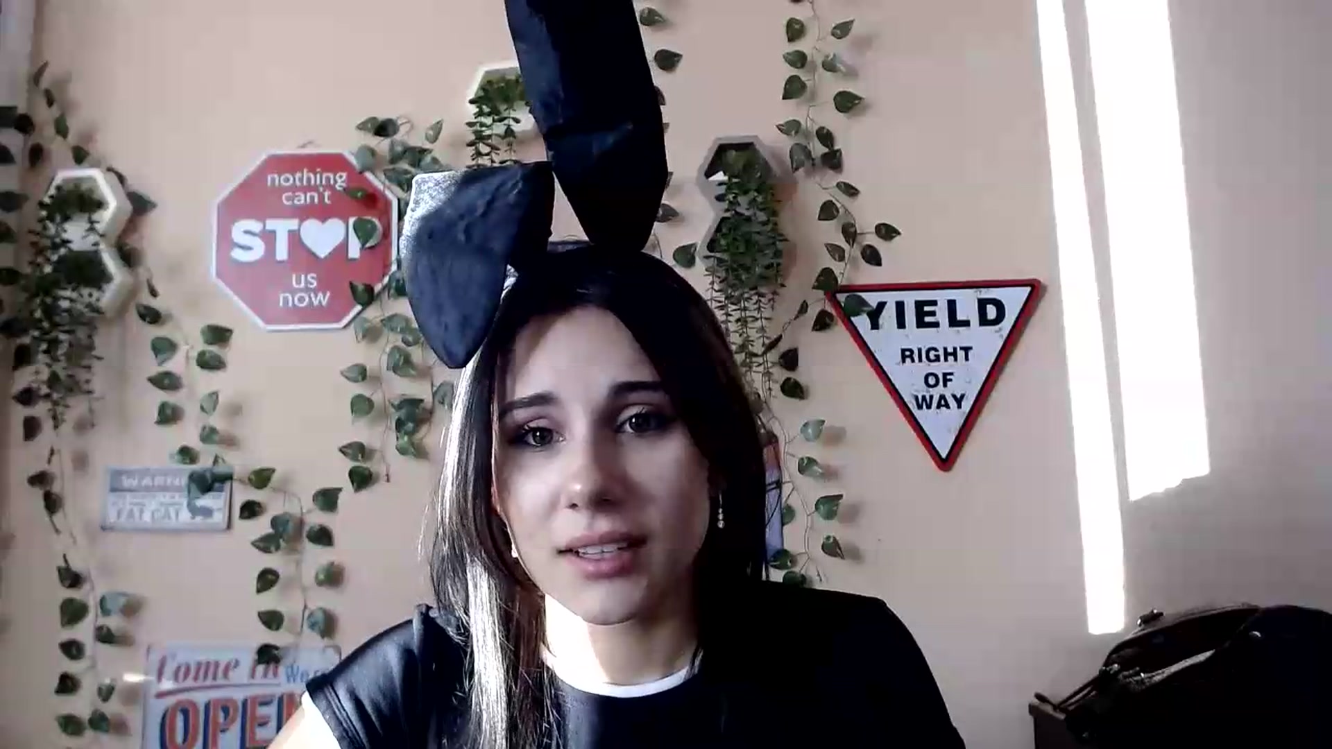 Gallery image thumbnail from Sangria_'s myfreecams stream on, 08/24/2026, 16:22 image 17 of 20
