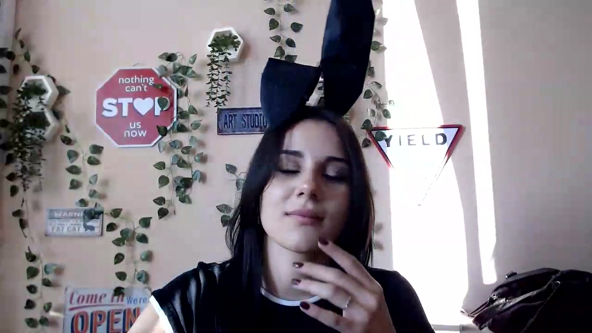 Gallery image thumbnail from Sangria_'s myfreecams stream on, 08/24/2026, 16:22 image 7 of 20