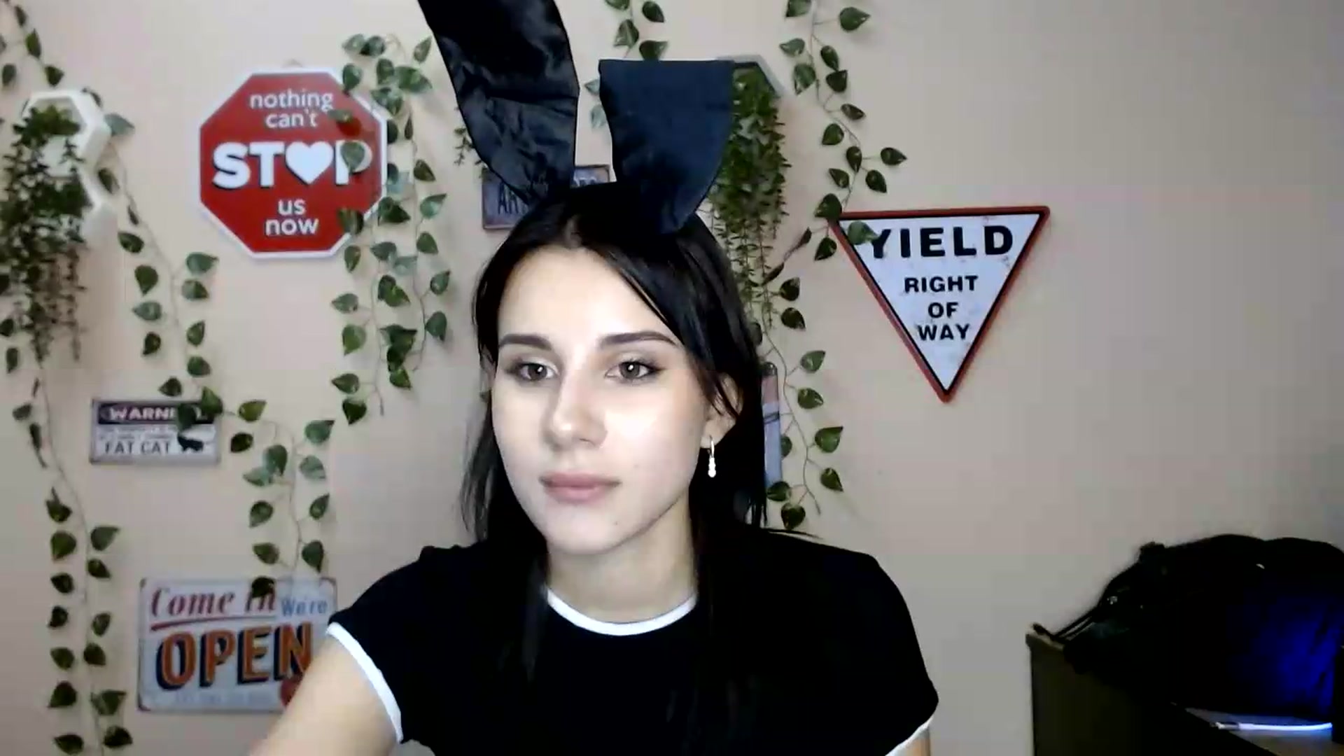 Gallery image thumbnail from Sangria_'s myfreecams stream on, 08/24/2026, 17:48 image 4 of 20