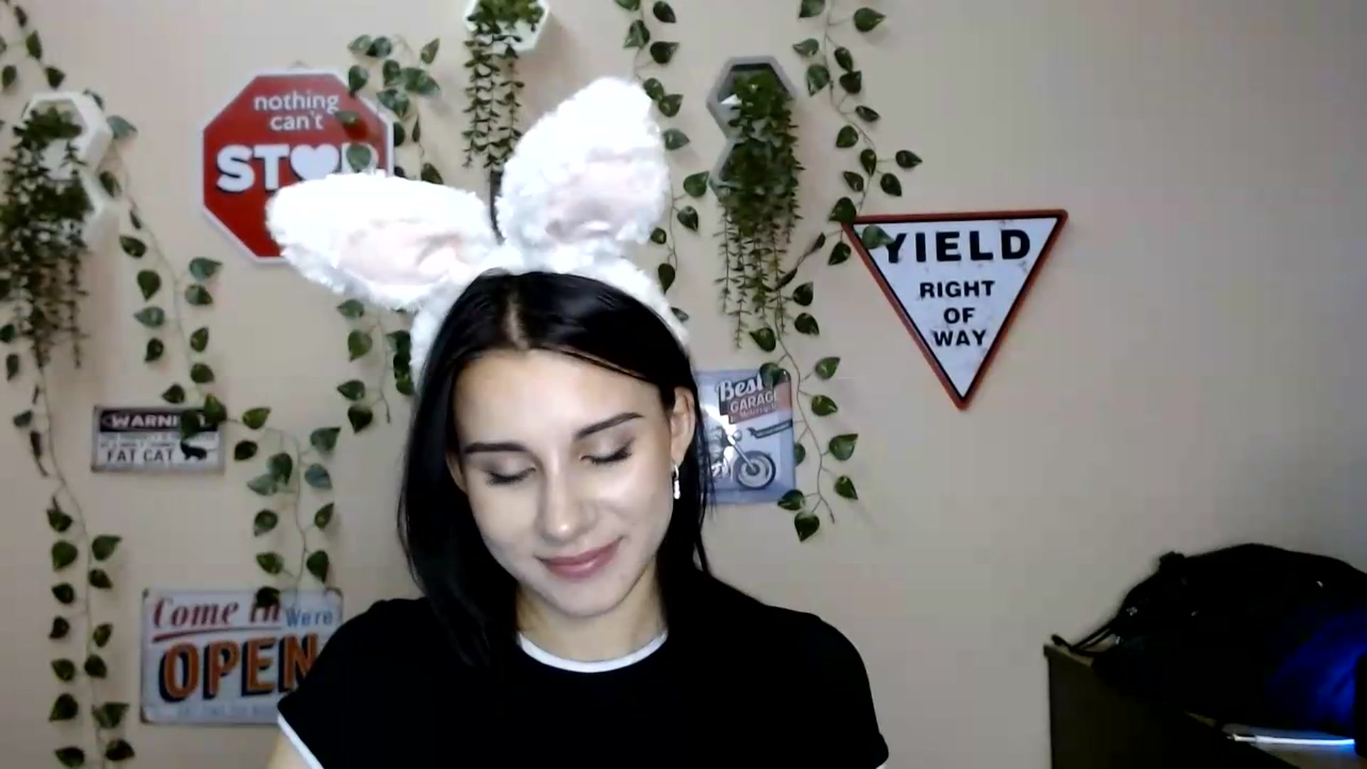 Gallery image thumbnail from Sangria_'s myfreecams stream on, 08/24/2026, 18:21 image 9 of 20