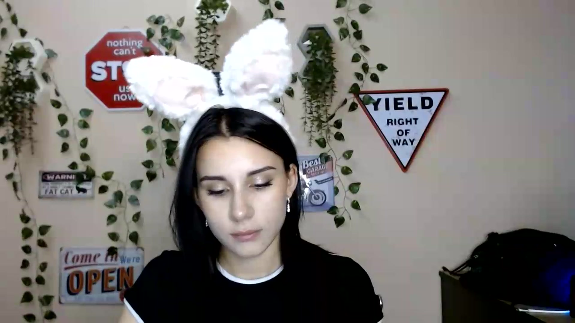 Gallery image thumbnail from Sangria_'s myfreecams stream on, 08/24/2026, 18:21 image 5 of 20