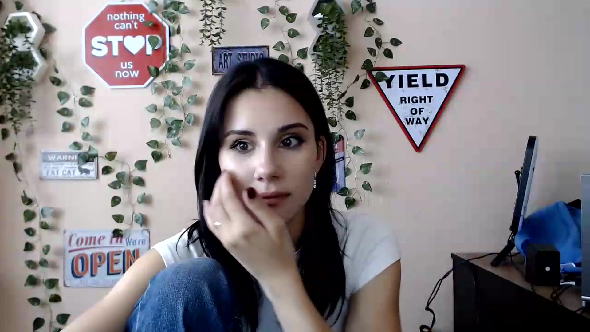 Gallery image thumbnail from Sangria_'s myfreecams stream on, 08/25/2026, 15:46 image 6 of 20
