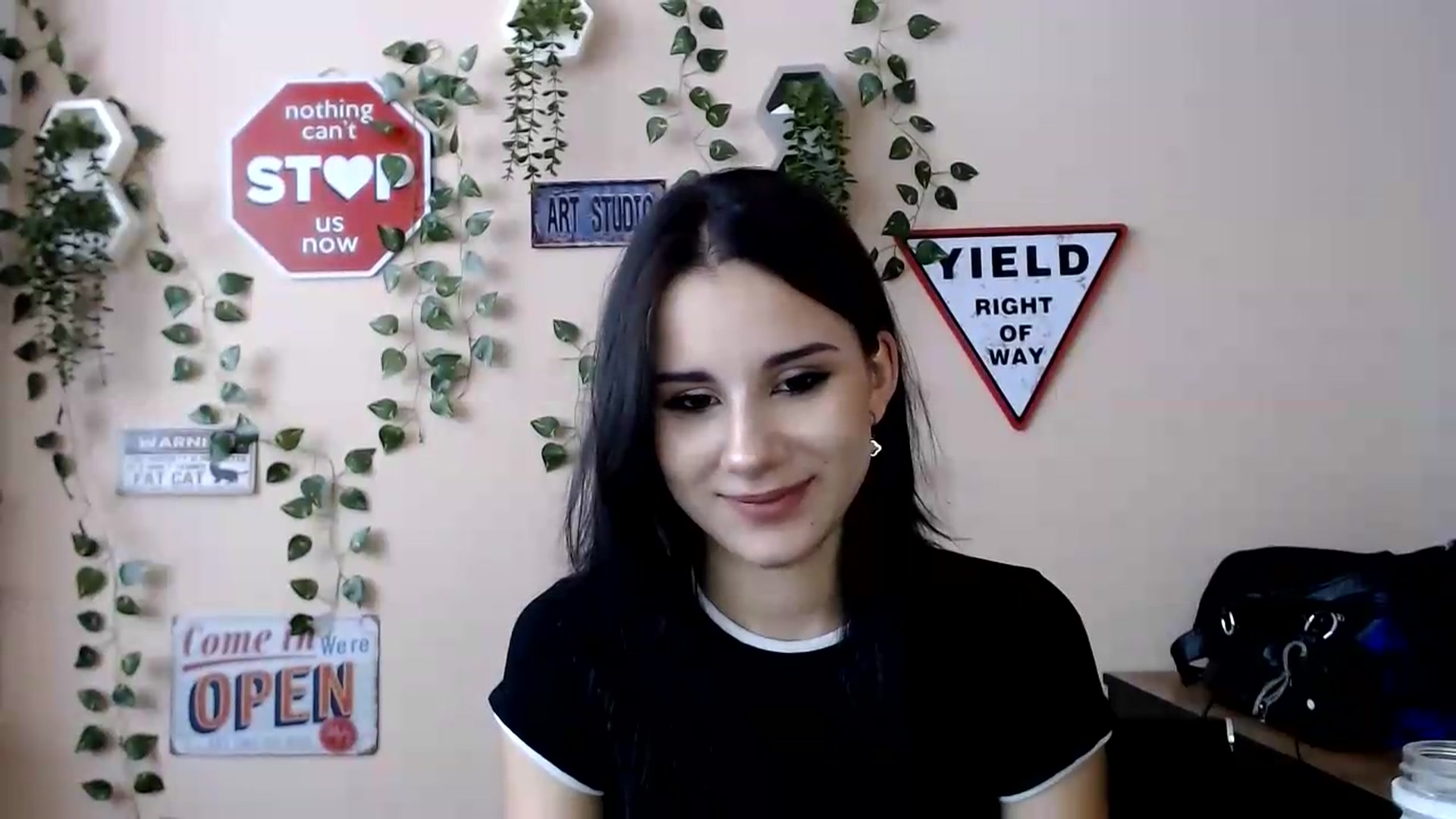 Gallery image thumbnail from Sangria_'s myfreecams stream on, 08/28/2026, 15:48 image 8 of 20