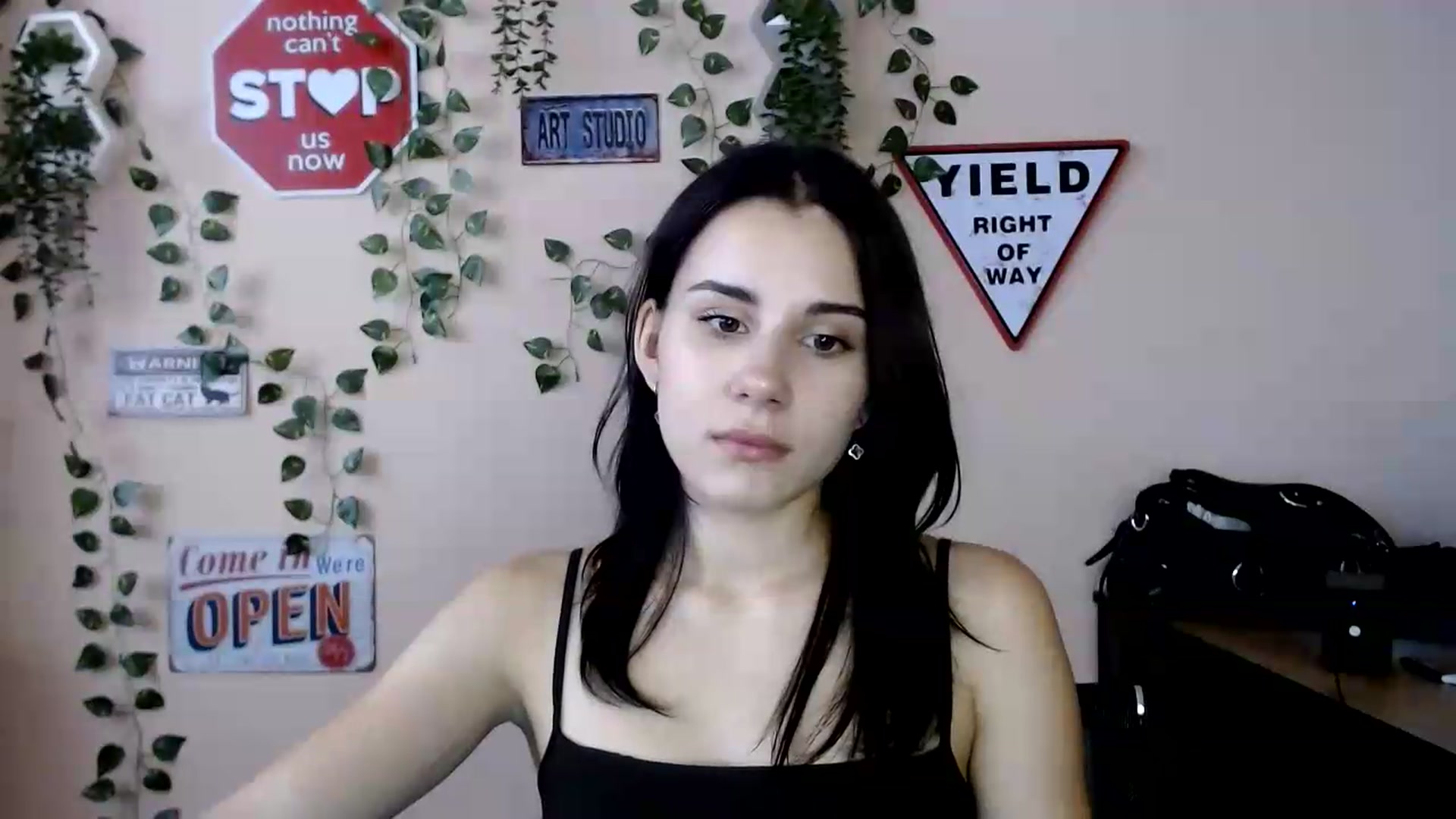 Gallery image thumbnail from Sangria_'s myfreecams stream on, 09/01/2026, 13:18 image 19 of 20