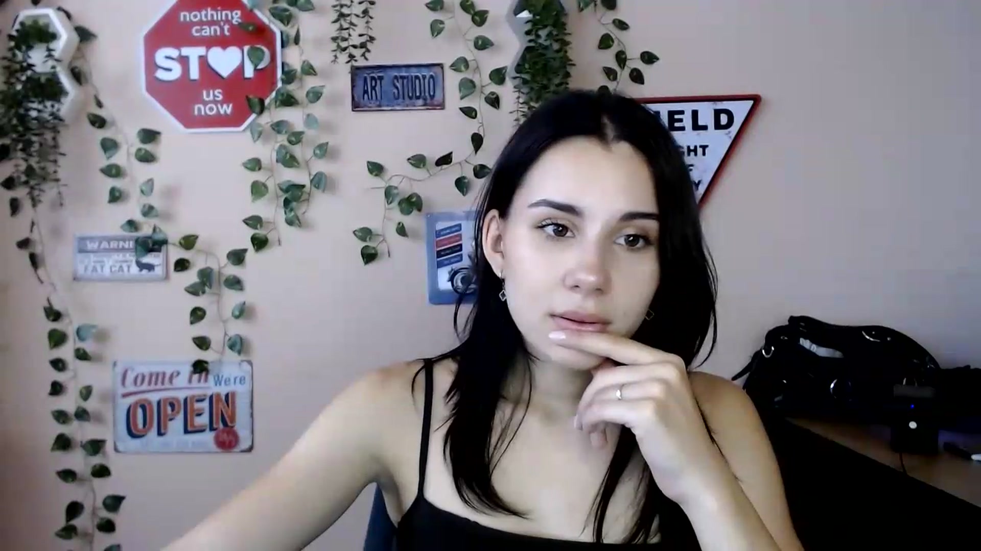 Gallery image thumbnail from Sangria_'s myfreecams stream on, 09/01/2026, 13:18 image 20 of 20