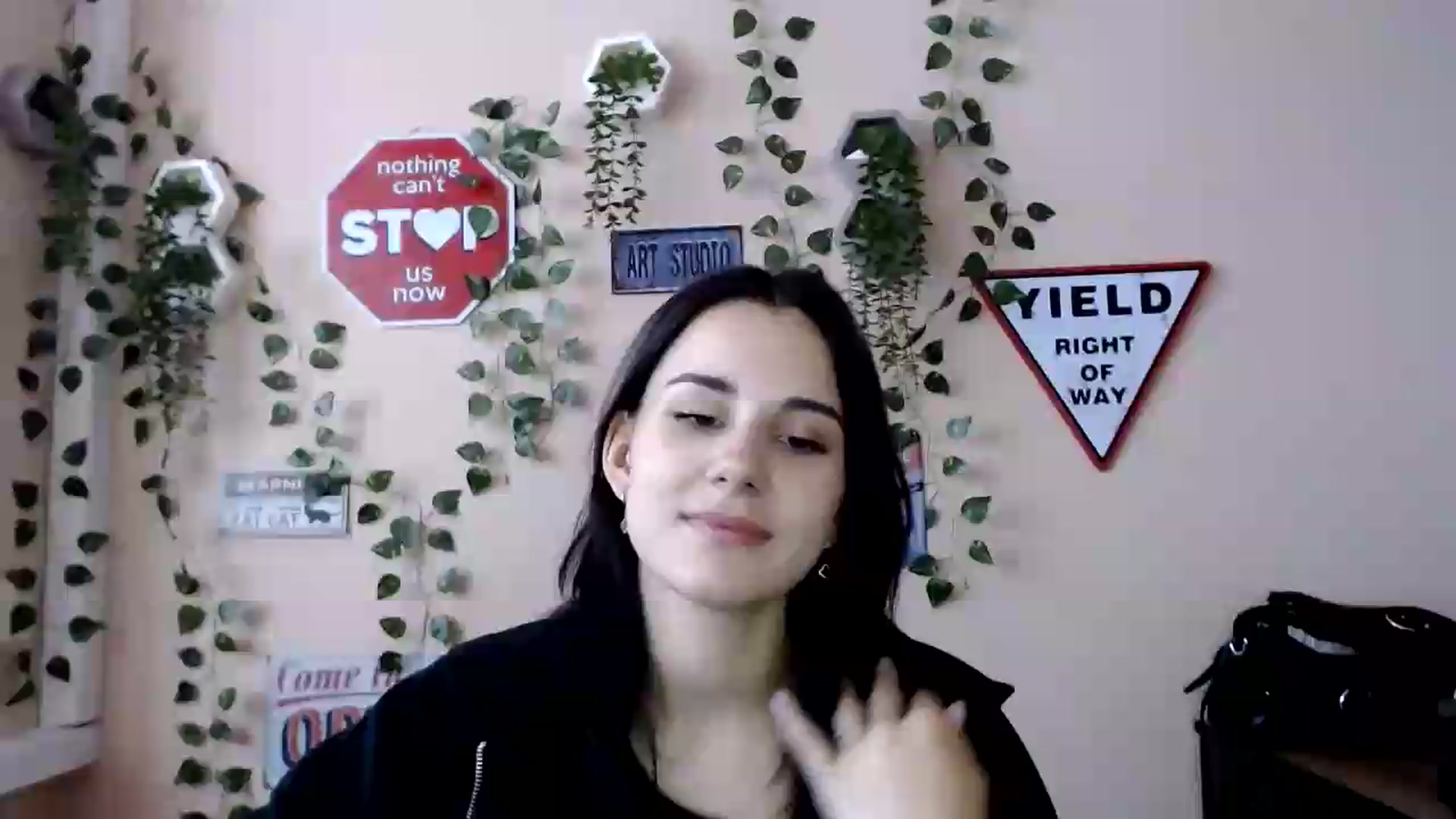 Gallery image thumbnail from Sangria_'s myfreecams stream on, 09/01/2026, 13:18 image 6 of 20