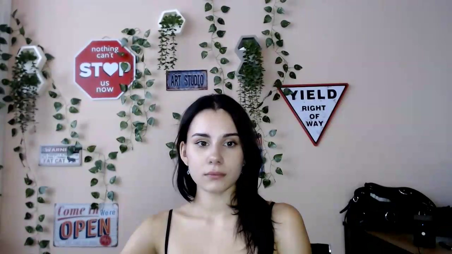 Gallery image thumbnail from Sangria_'s myfreecams stream on, 09/01/2026, 13:18 image 13 of 20