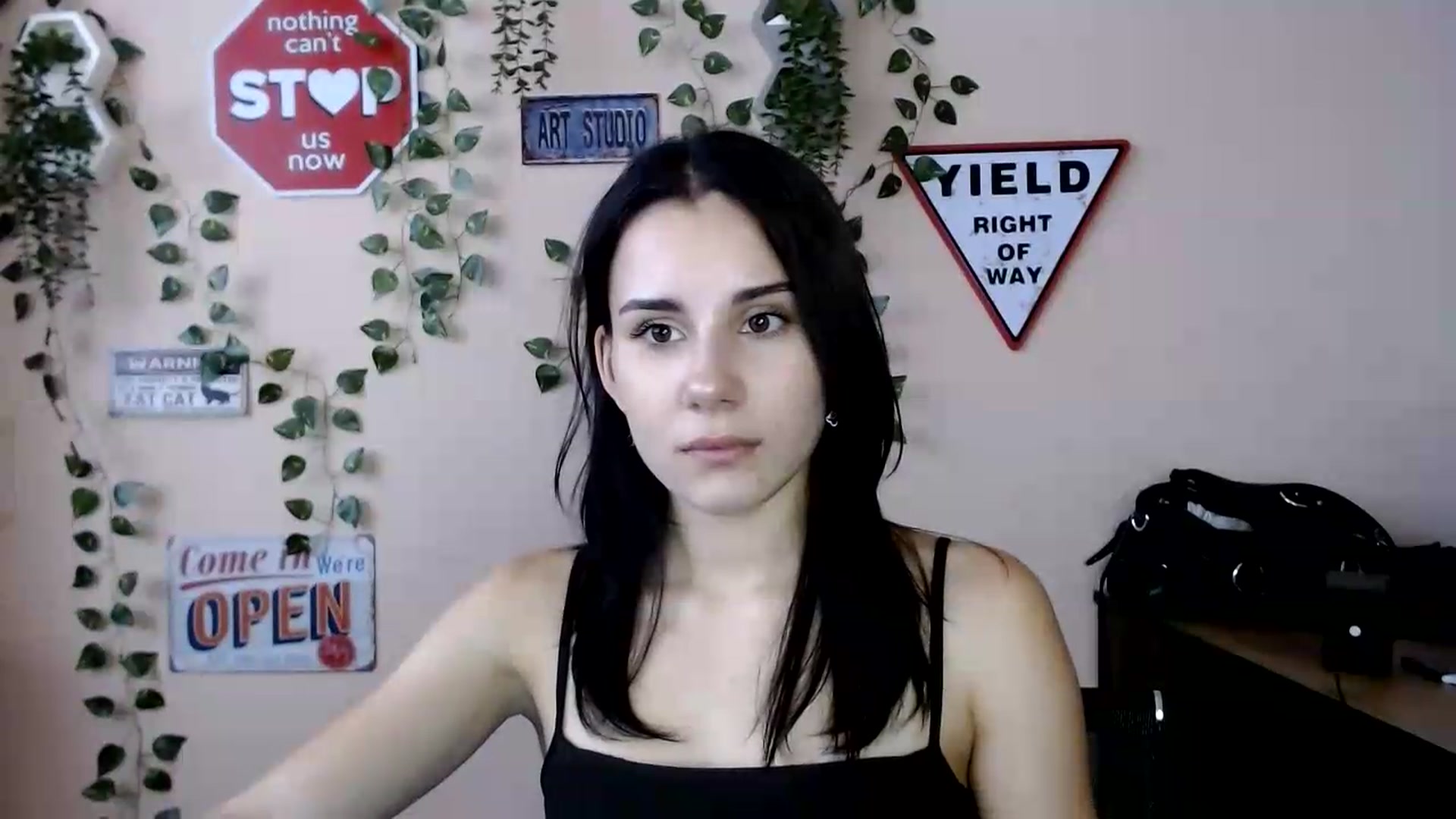Gallery image thumbnail from Sangria_'s myfreecams stream on, 09/01/2026, 13:18 image 17 of 20