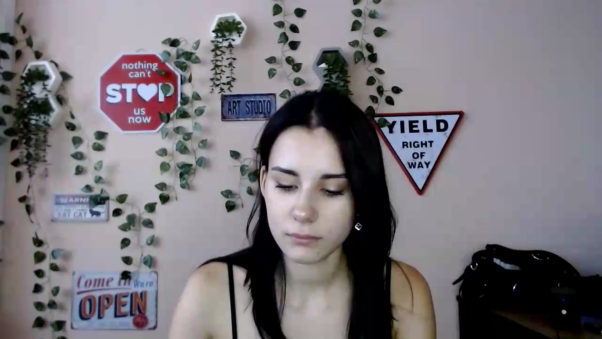 Gallery image thumbnail from Sangria_'s myfreecams stream on, 09/01/2026, 13:18 image 16 of 20
