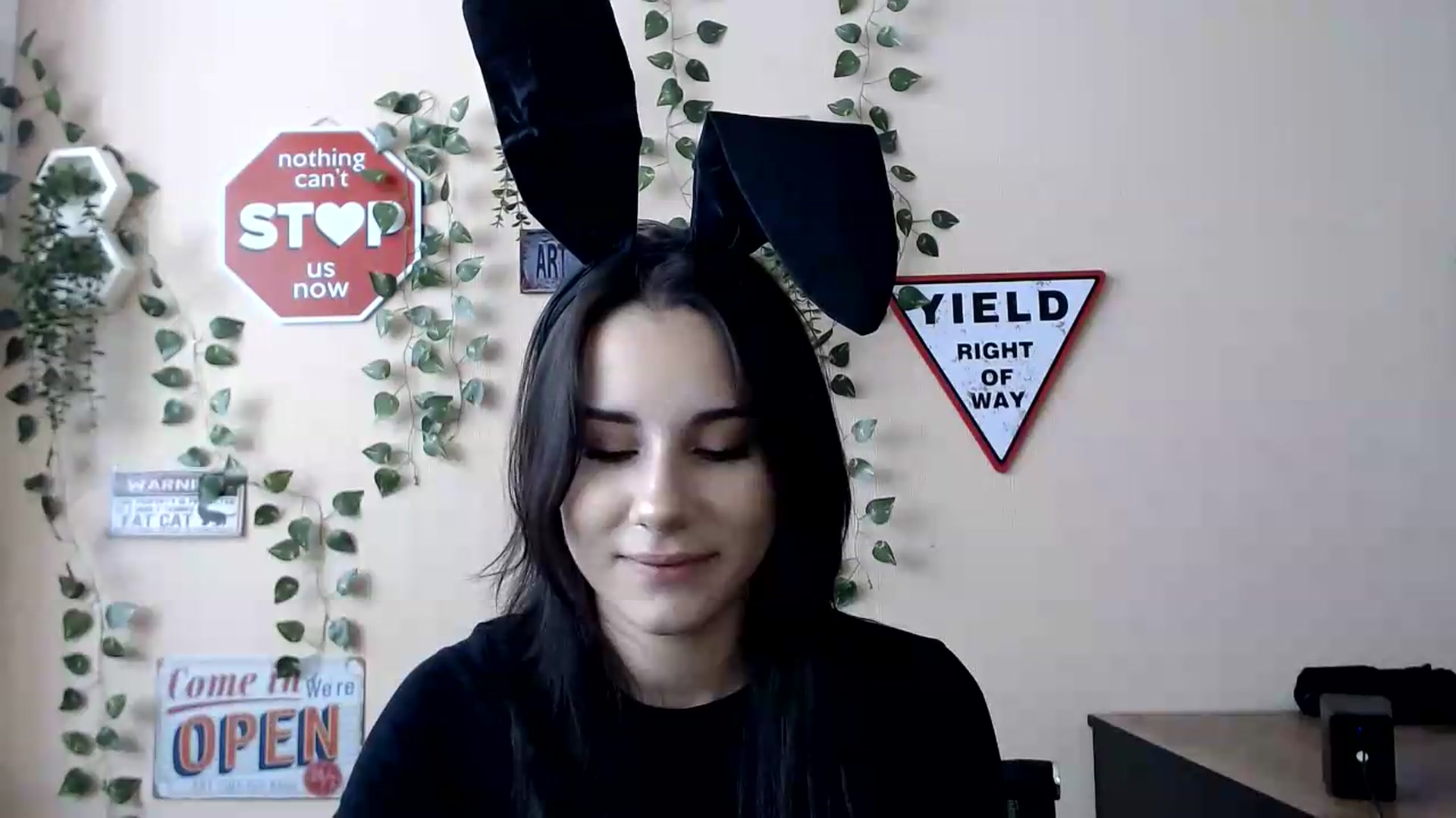 Gallery image thumbnail from Sangria_'s myfreecams stream on, 09/03/2026, 14:55 image 9 of 20