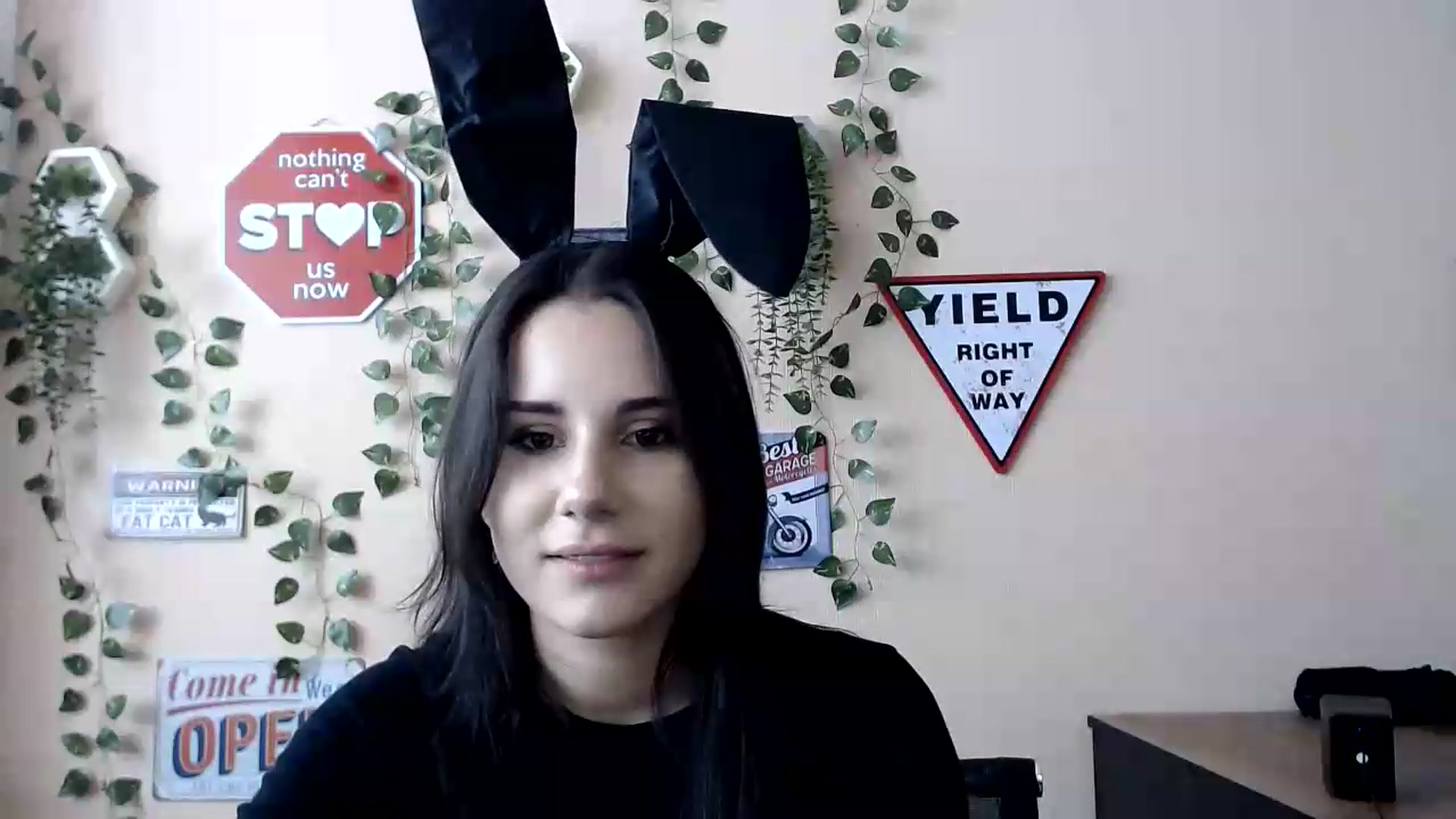 Gallery image thumbnail from Sangria_'s myfreecams stream on, 09/03/2026, 14:55 image 12 of 20