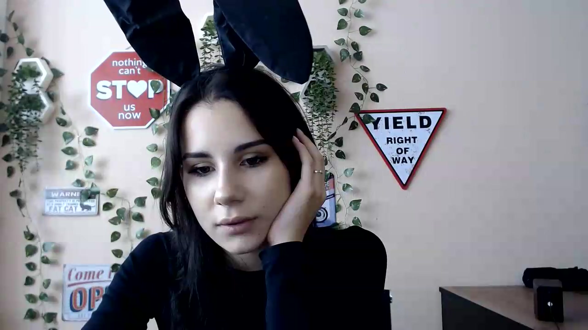 Gallery image thumbnail from Sangria_'s myfreecams stream on, 09/03/2026, 14:55 image 3 of 20