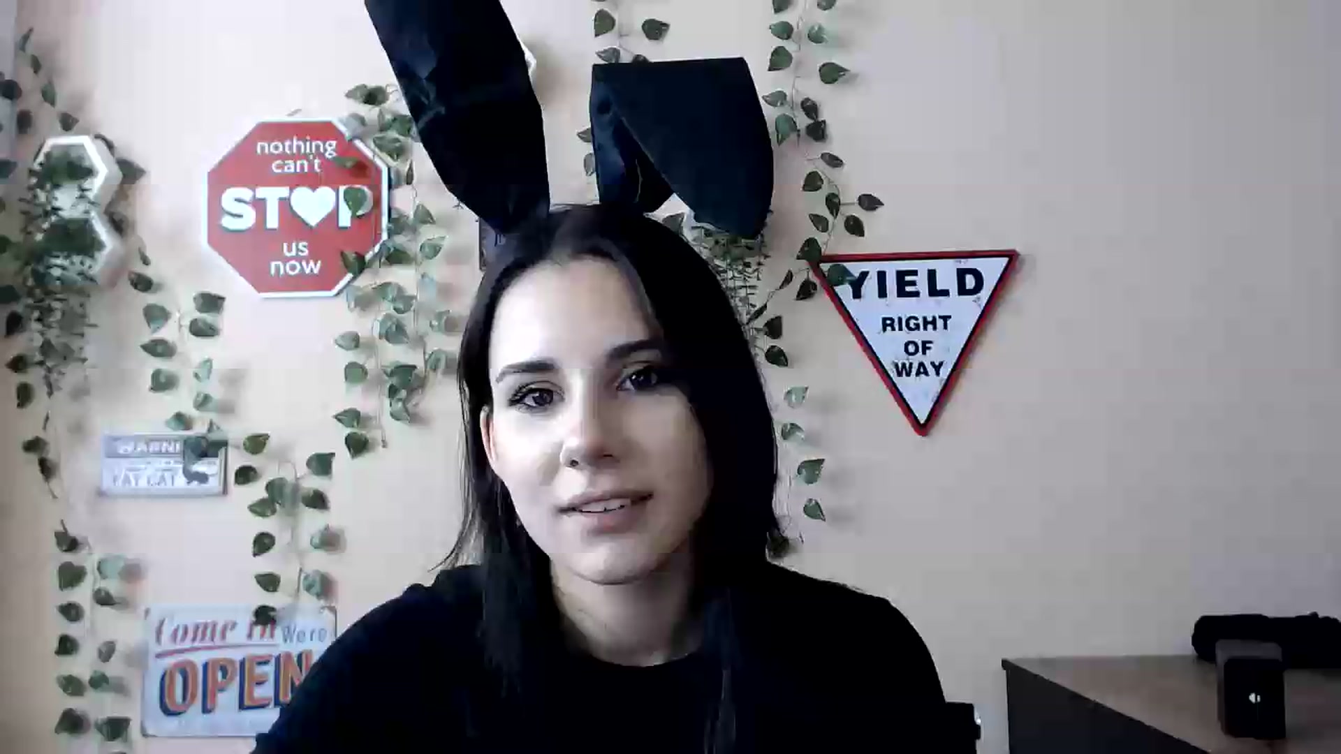 Gallery image thumbnail from Sangria_'s myfreecams stream on, 09/03/2026, 14:55 image 16 of 20