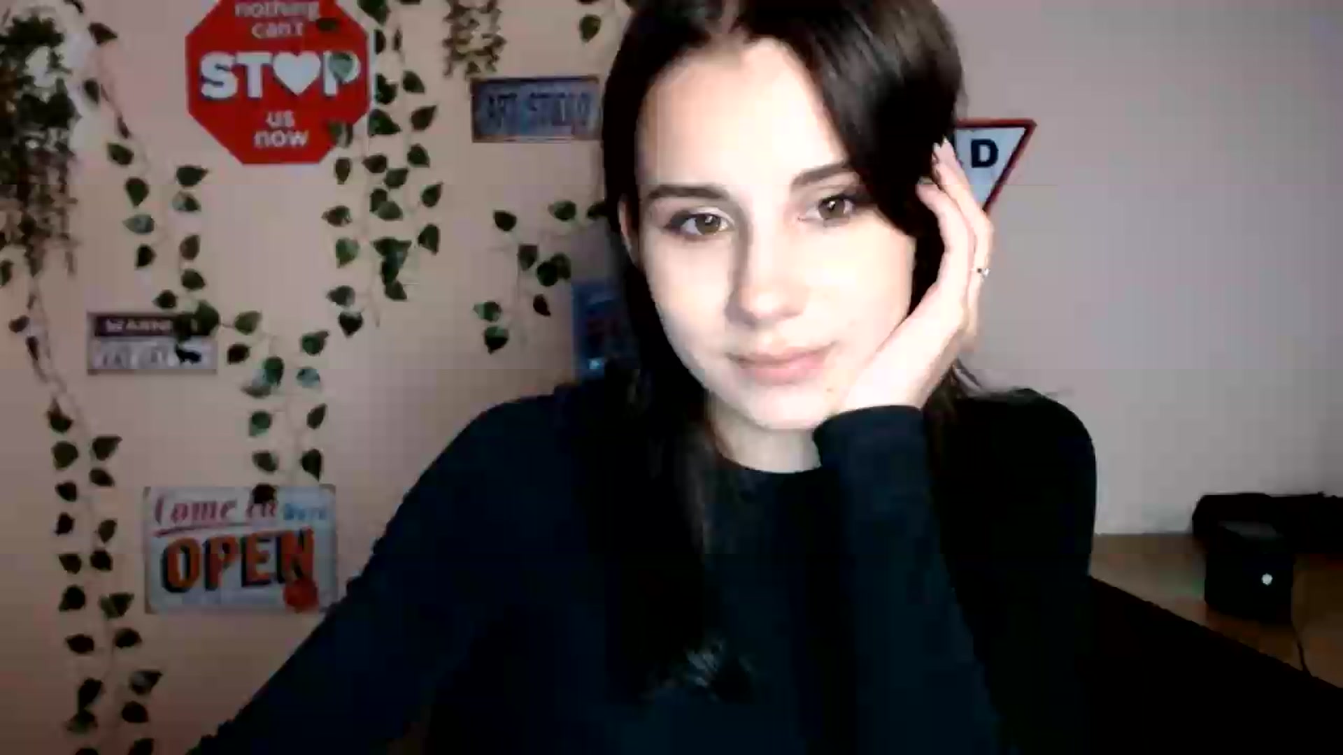Gallery image thumbnail from Sangria_'s myfreecams stream on, 09/03/2026, 17:14 image 3 of 20