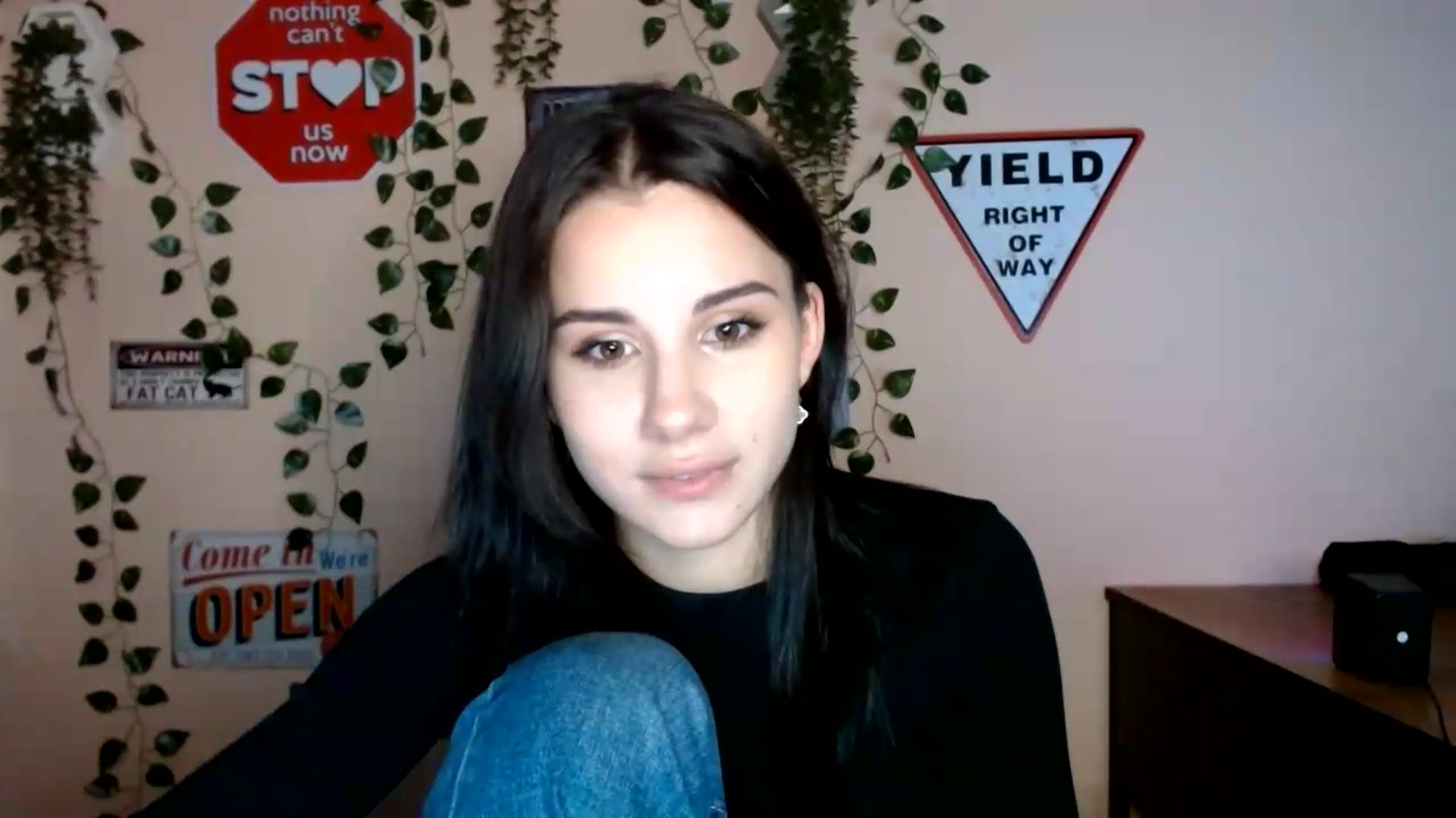 Gallery image thumbnail from Sangria_'s myfreecams stream on, 09/03/2026, 17:14 image 18 of 20