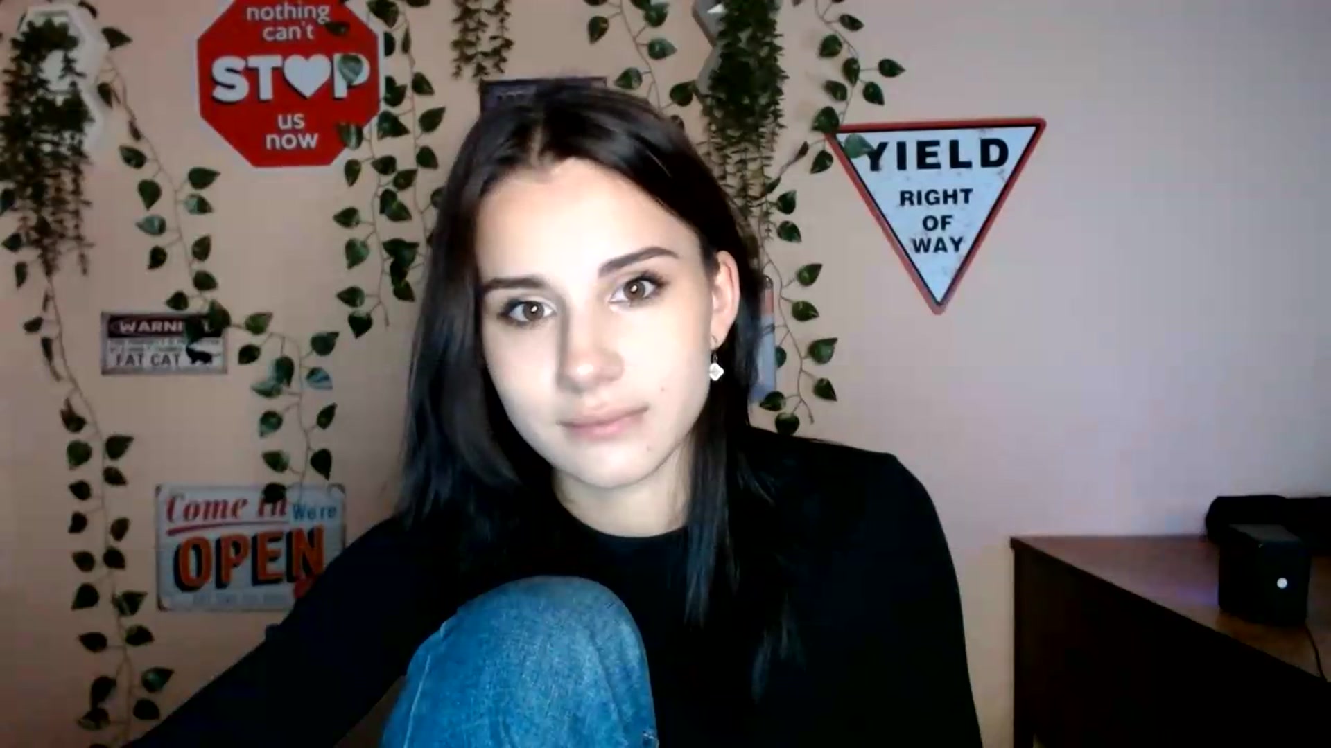 Gallery image thumbnail from Sangria_'s myfreecams stream on, 09/03/2026, 17:14 image 17 of 20