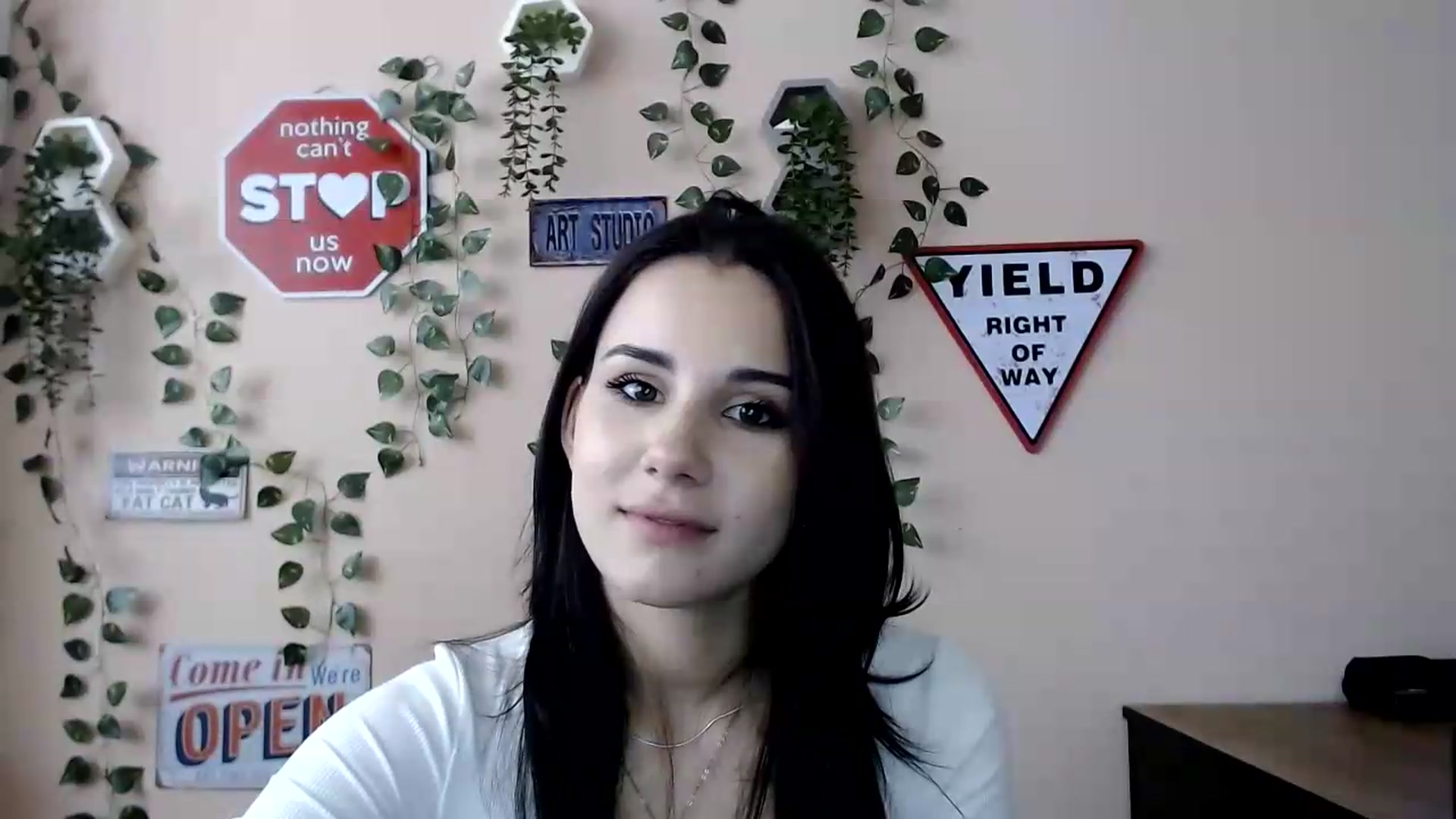 Gallery image thumbnail from Sangria_'s myfreecams stream on, 09/04/2026, 15:53 image 7 of 20