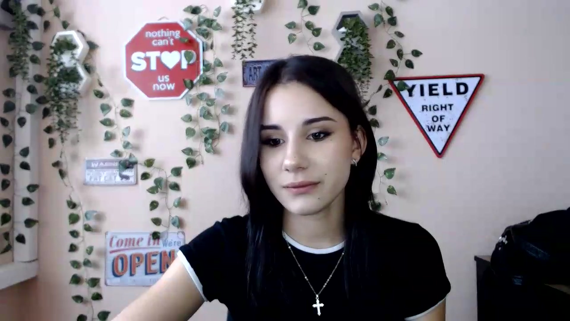 Gallery image thumbnail from Sangria_'s myfreecams stream on, 09/05/2026, 14:14 image 20 of 20