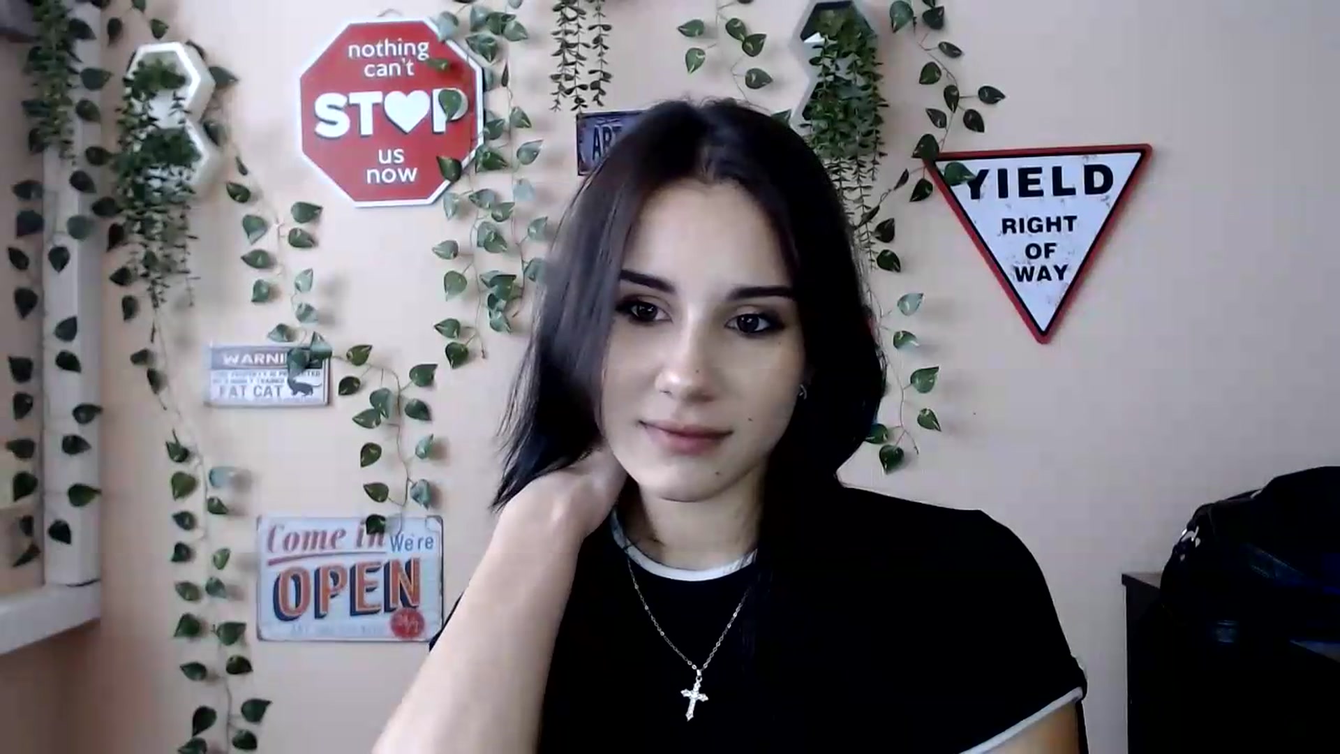Gallery image thumbnail from Sangria_'s myfreecams stream on, 09/05/2026, 14:56 image 16 of 20