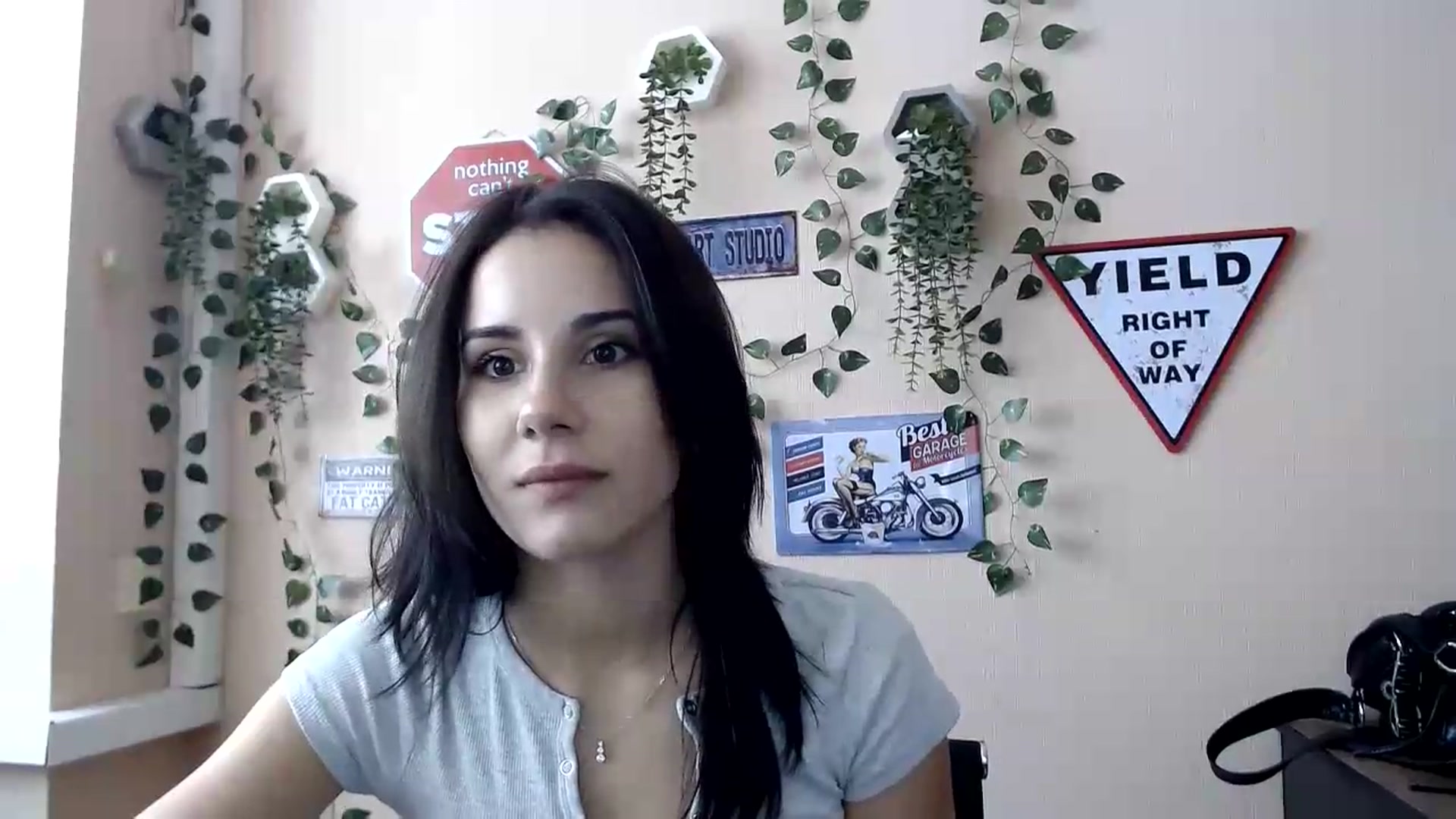 Gallery image thumbnail from Sangria_'s myfreecams stream on, 09/08/2026, 15:44 image 7 of 20