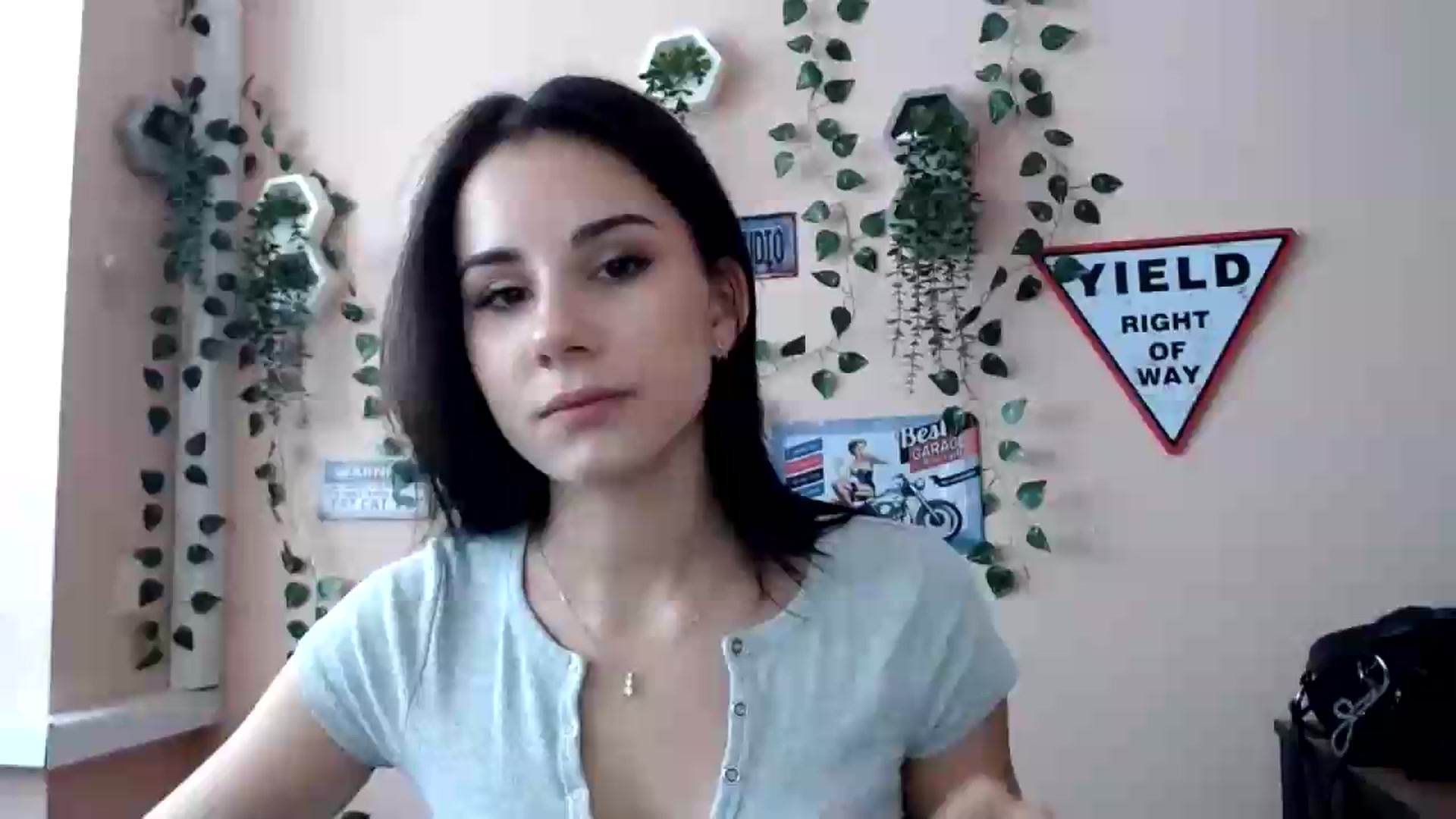 Gallery image thumbnail from Sangria_'s myfreecams stream on, 09/08/2026, 15:44 image 1 of 20