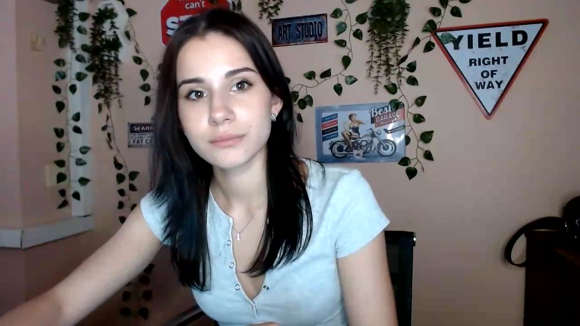 Gallery image thumbnail from Sangria_'s myfreecams stream on, 09/08/2026, 16:52 image 12 of 20